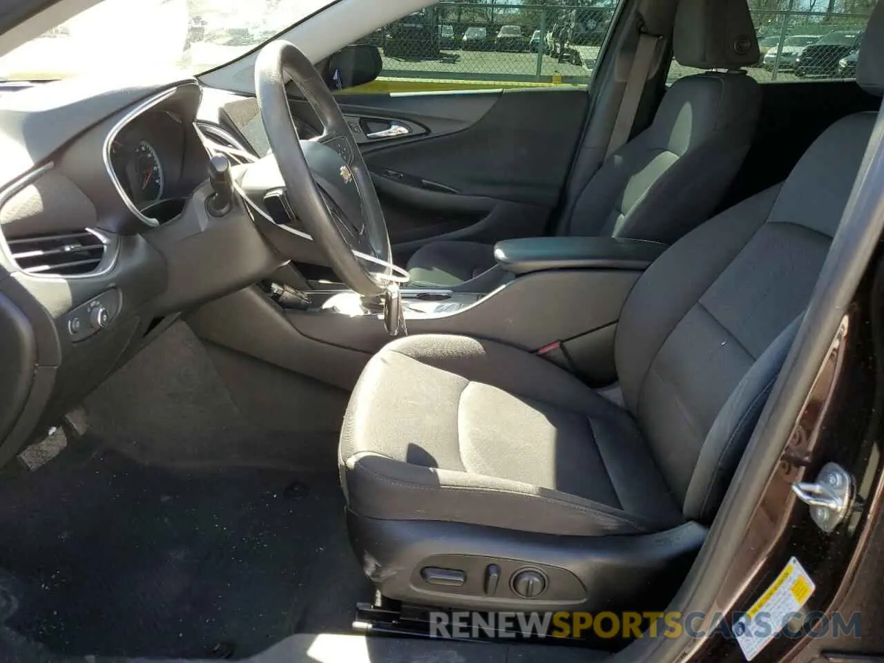 7 Photograph of a damaged car 1G1ZD5ST5LF073259 CHEVROLET MALIBU 2020