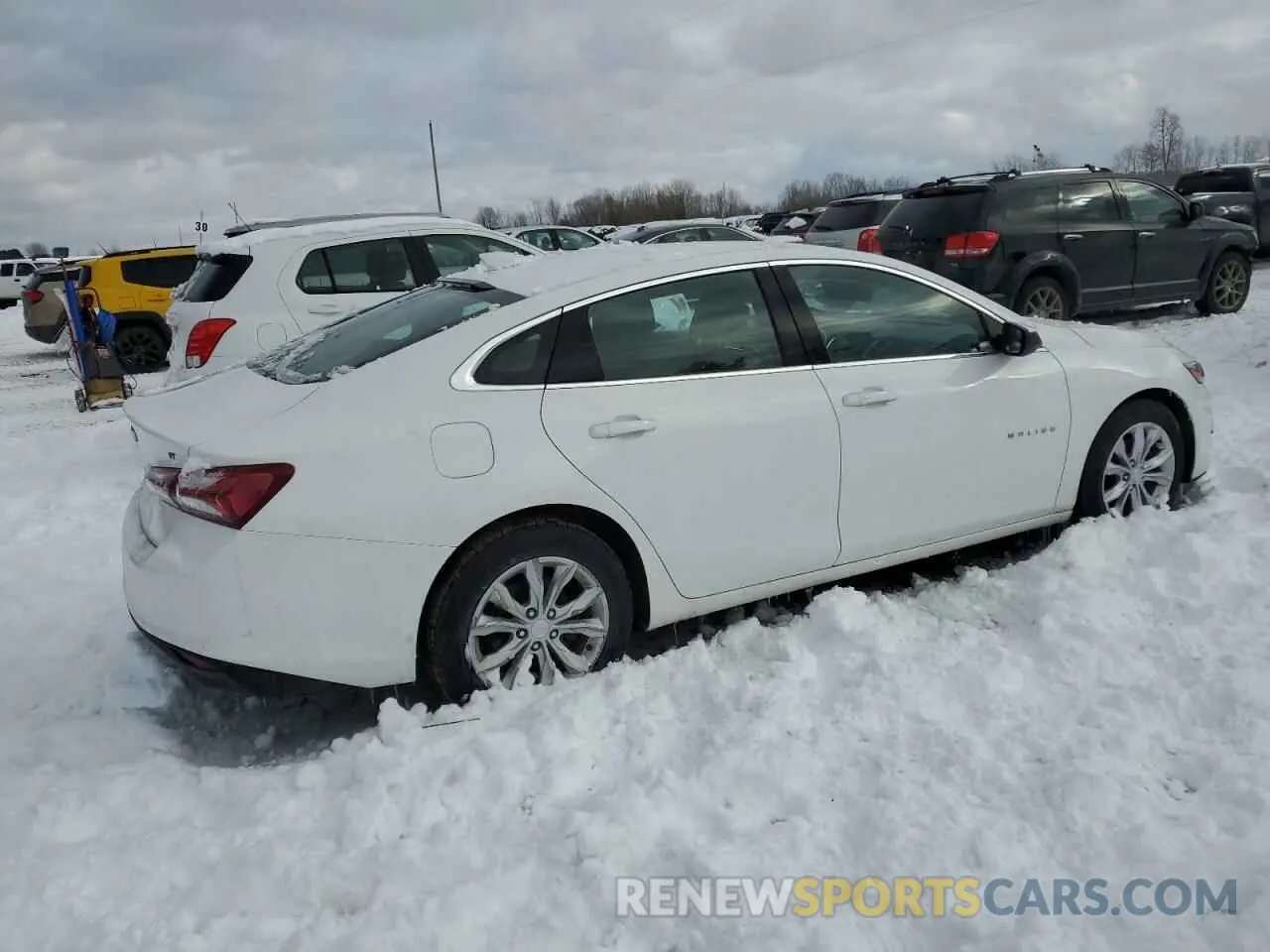 3 Photograph of a damaged car 1G1ZD5ST5LF081510 CHEVROLET MALIBU 2020