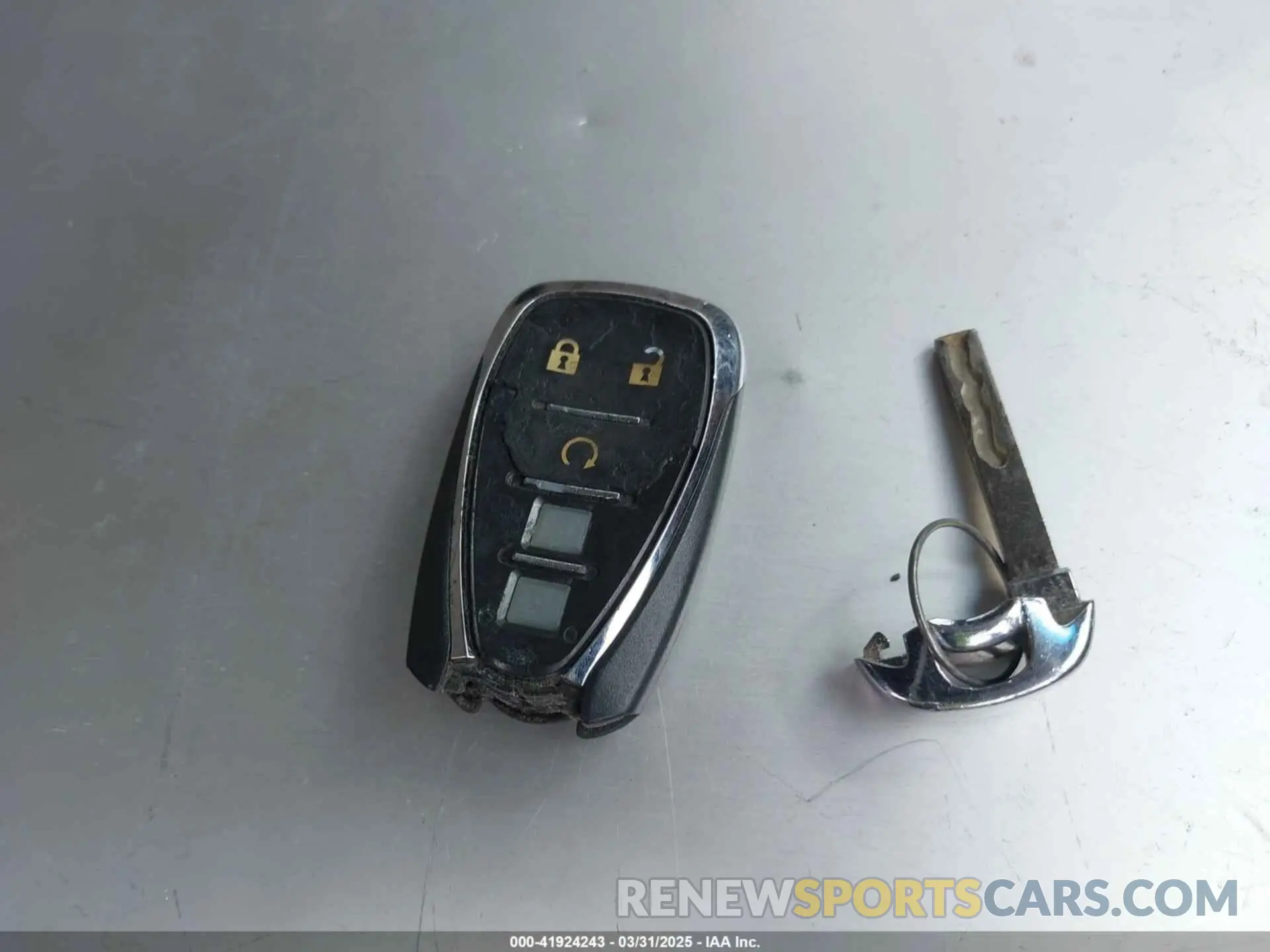 11 Photograph of a damaged car 1G1ZD5ST5LF090918 CHEVROLET MALIBU 2020