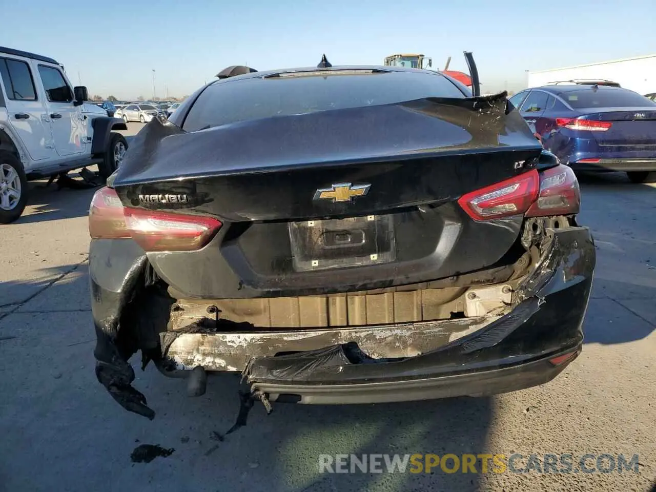 6 Photograph of a damaged car 1G1ZD5ST5LF096881 CHEVROLET MALIBU 2020