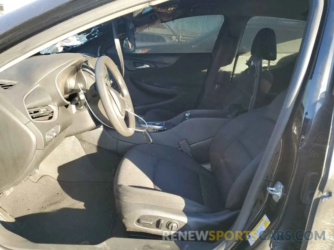 7 Photograph of a damaged car 1G1ZD5ST5LF096881 CHEVROLET MALIBU 2020