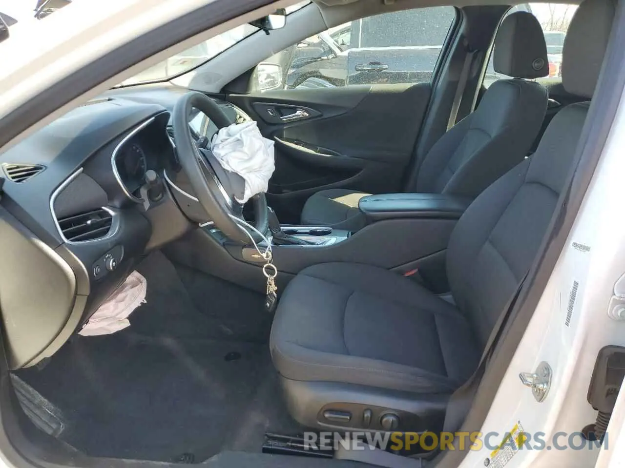 7 Photograph of a damaged car 1G1ZD5ST5LF102291 CHEVROLET MALIBU 2020