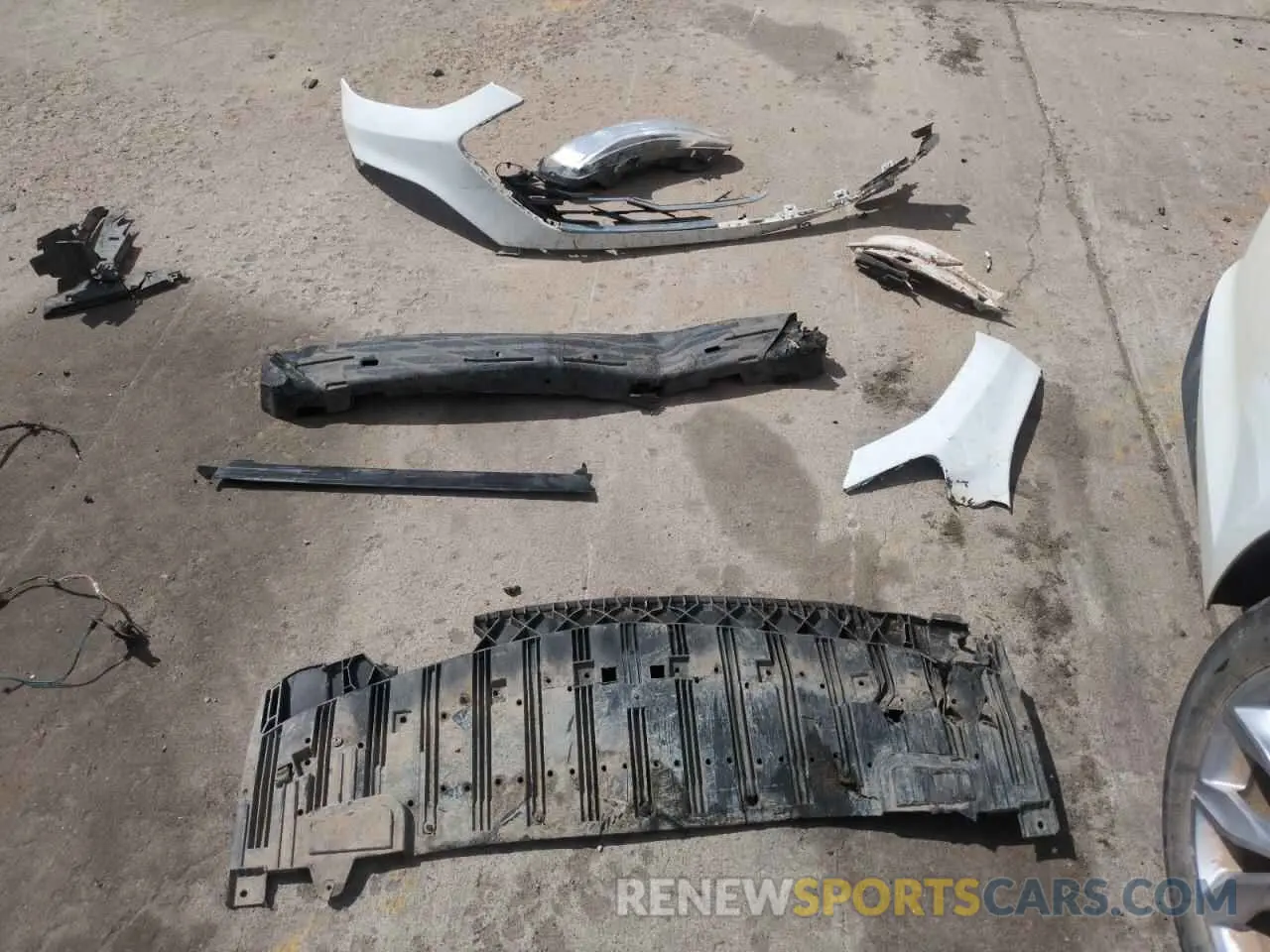 14 Photograph of a damaged car 1G1ZD5ST5LF105207 CHEVROLET MALIBU 2020