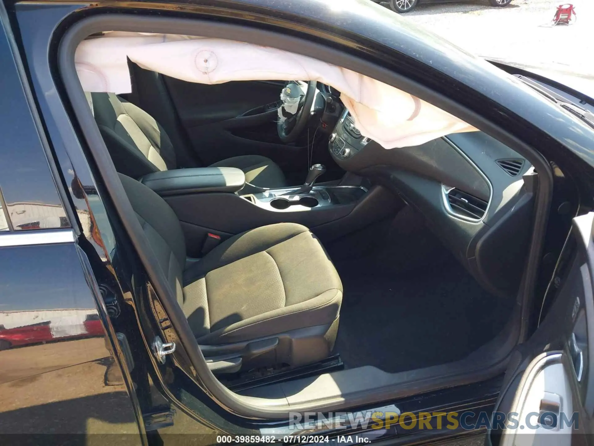 5 Photograph of a damaged car 1G1ZD5ST5LF107541 CHEVROLET MALIBU 2020