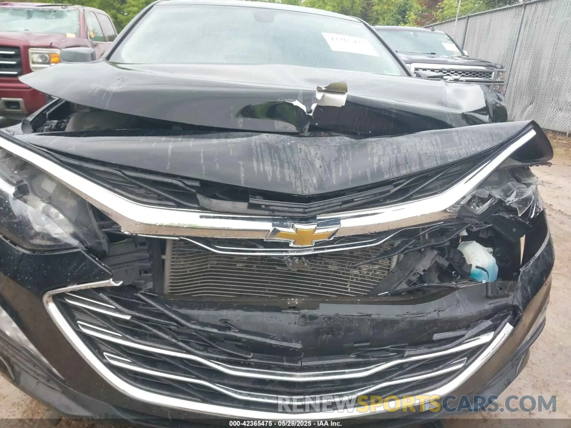 12 Photograph of a damaged car 1G1ZD5ST5LF121908 CHEVROLET MALIBU 2020