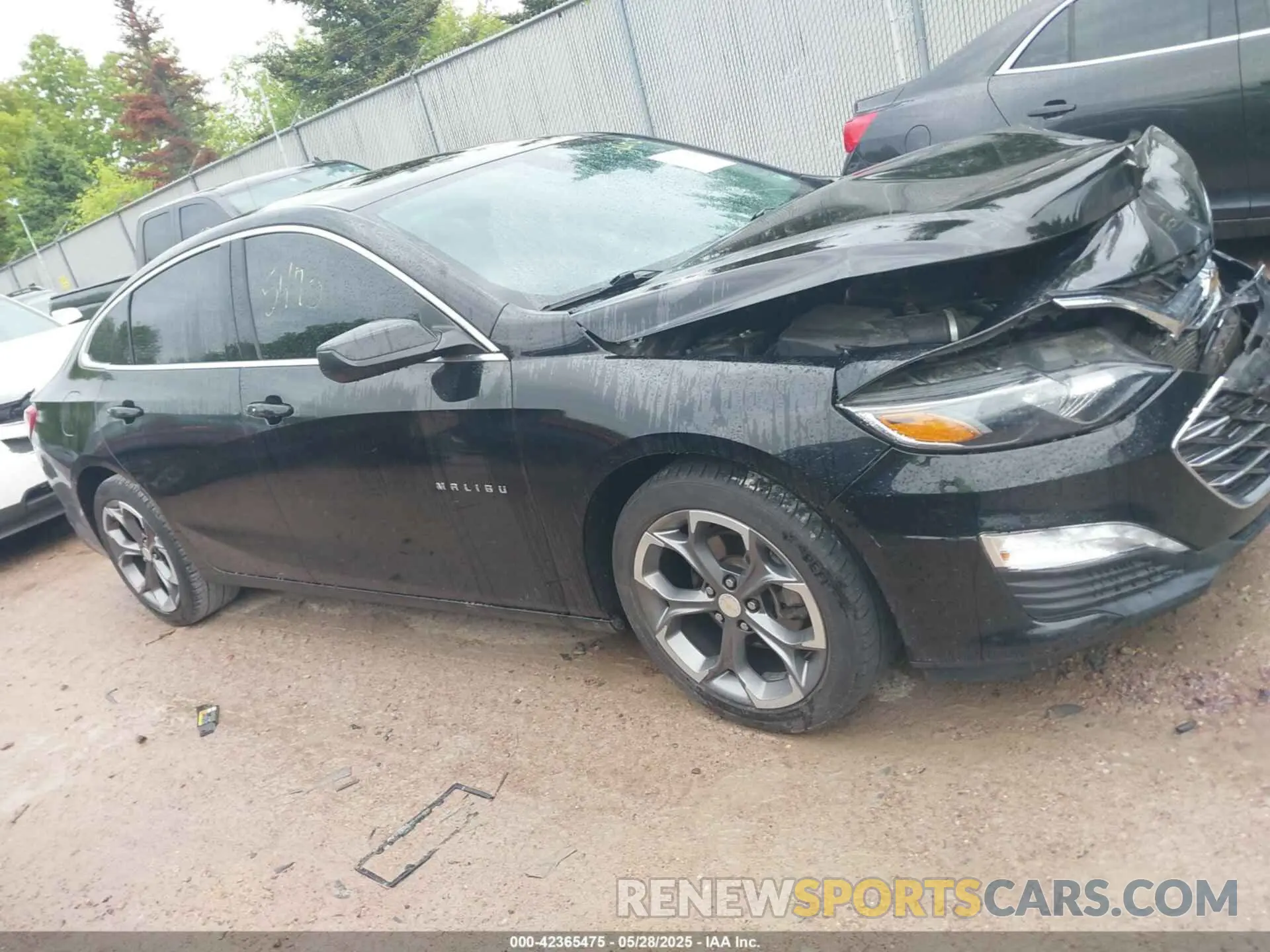 13 Photograph of a damaged car 1G1ZD5ST5LF121908 CHEVROLET MALIBU 2020