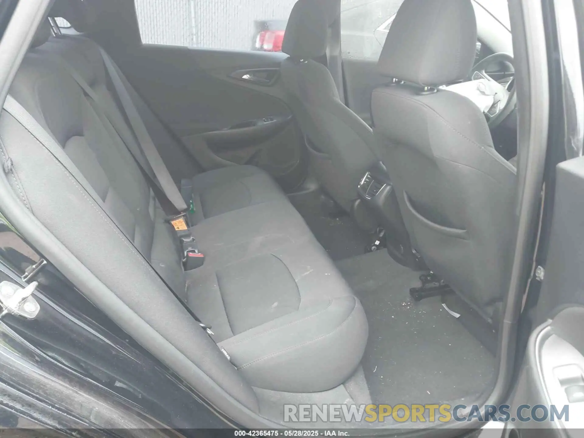 8 Photograph of a damaged car 1G1ZD5ST5LF121908 CHEVROLET MALIBU 2020