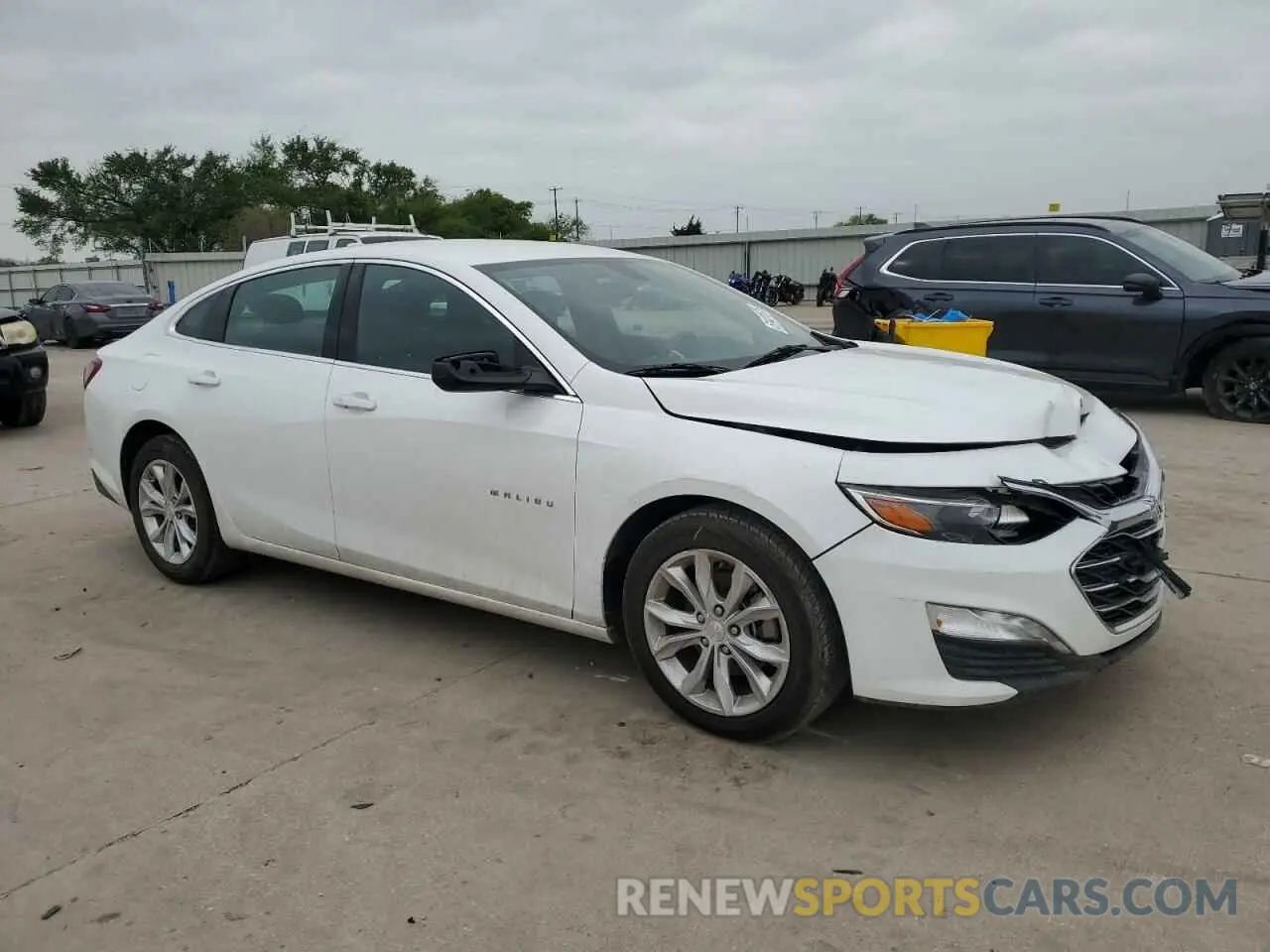 4 Photograph of a damaged car 1G1ZD5ST6LF014852 CHEVROLET MALIBU 2020