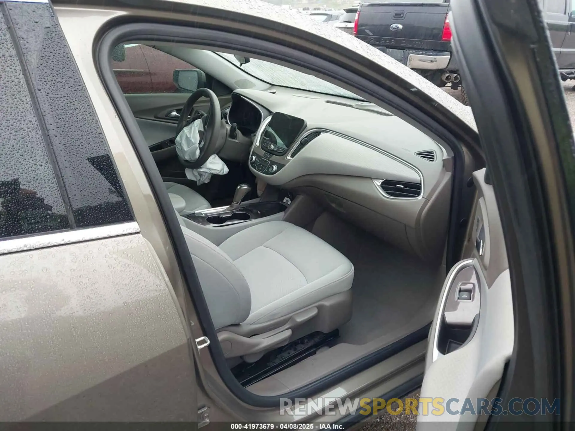 5 Photograph of a damaged car 1G1ZD5ST6LF022062 CHEVROLET MALIBU 2020
