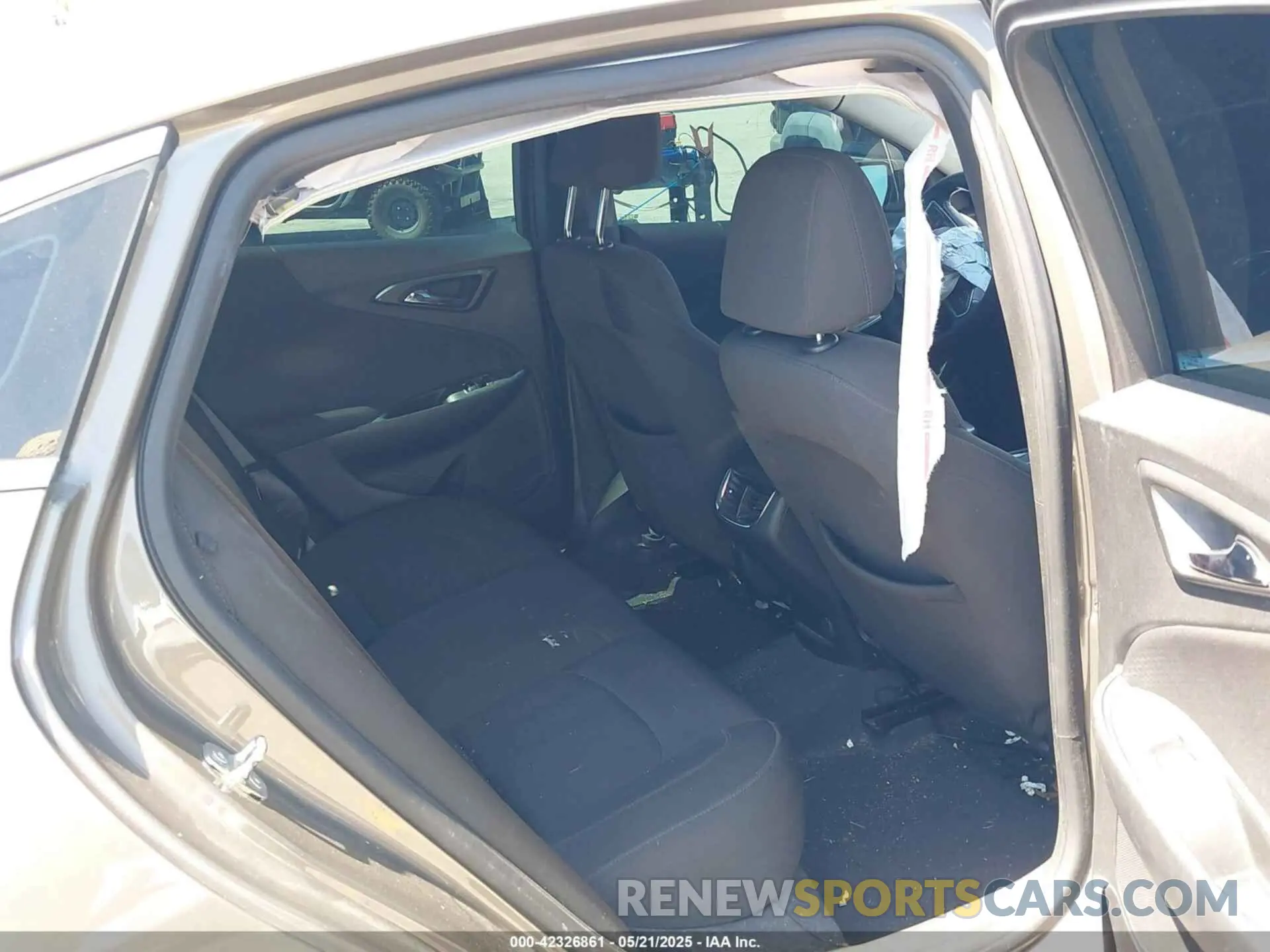 8 Photograph of a damaged car 1G1ZD5ST6LF027553 CHEVROLET MALIBU 2020