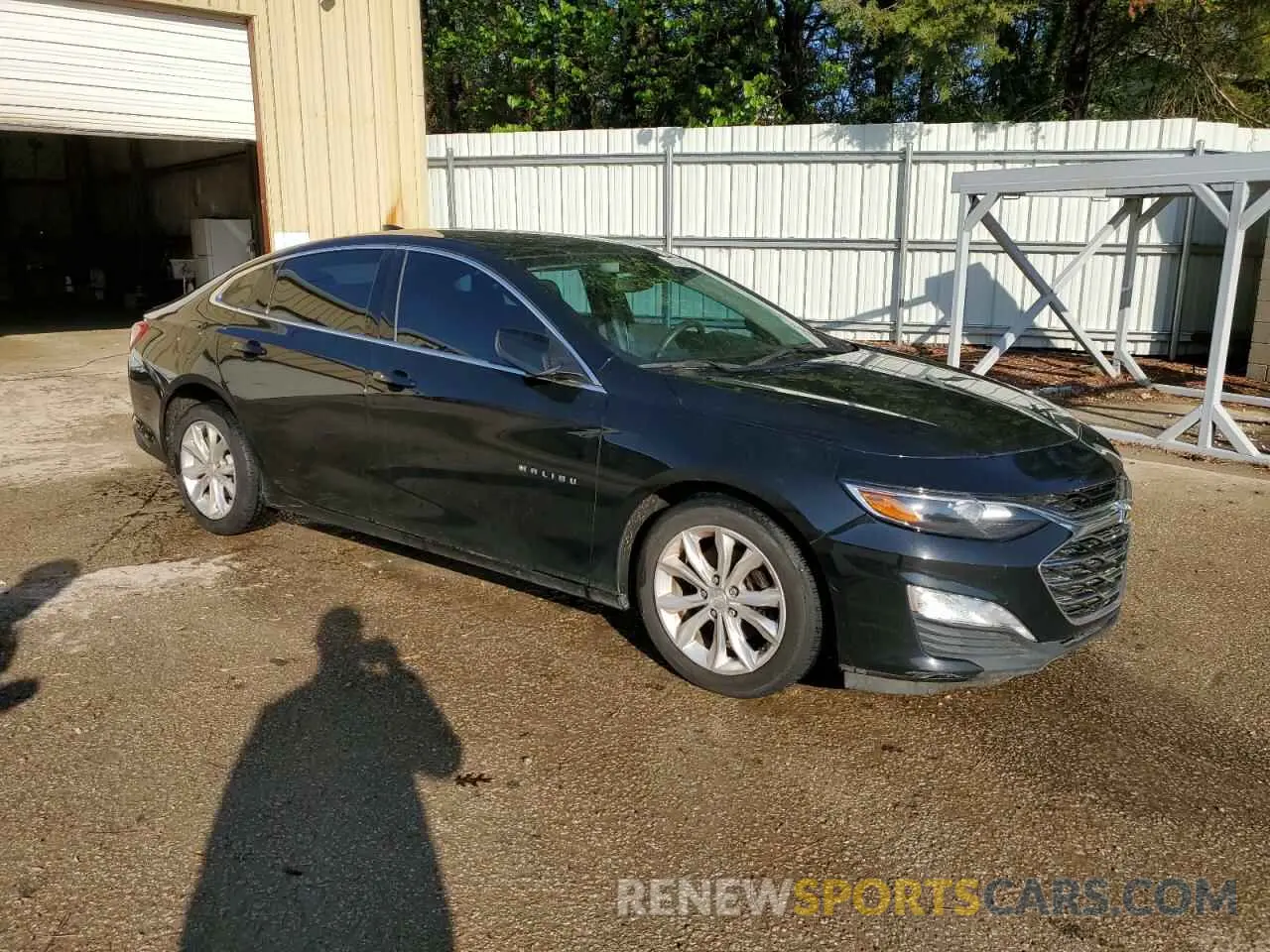 4 Photograph of a damaged car 1G1ZD5ST6LF048435 CHEVROLET MALIBU 2020