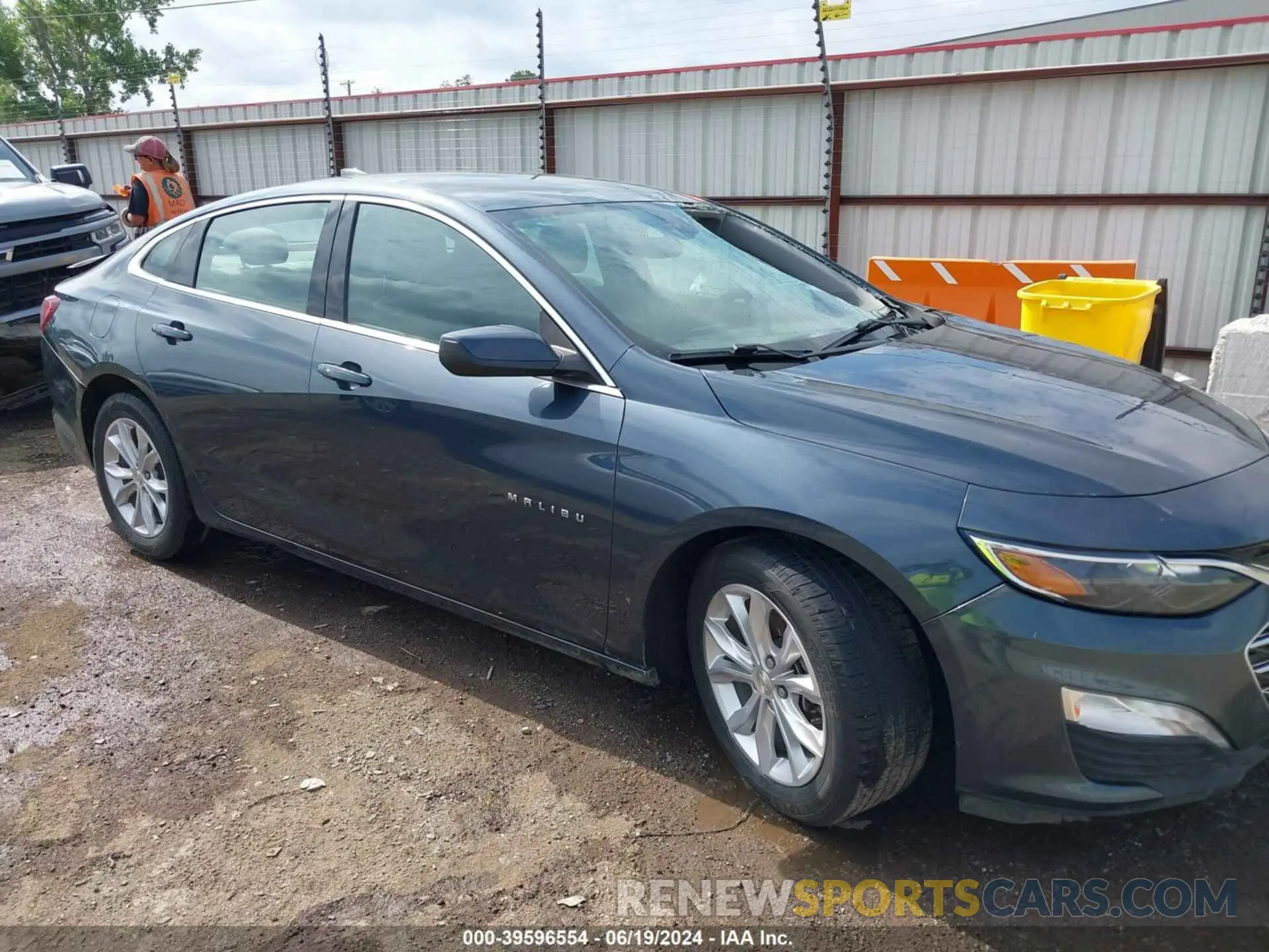 1 Photograph of a damaged car 1G1ZD5ST6LF069754 CHEVROLET MALIBU 2020