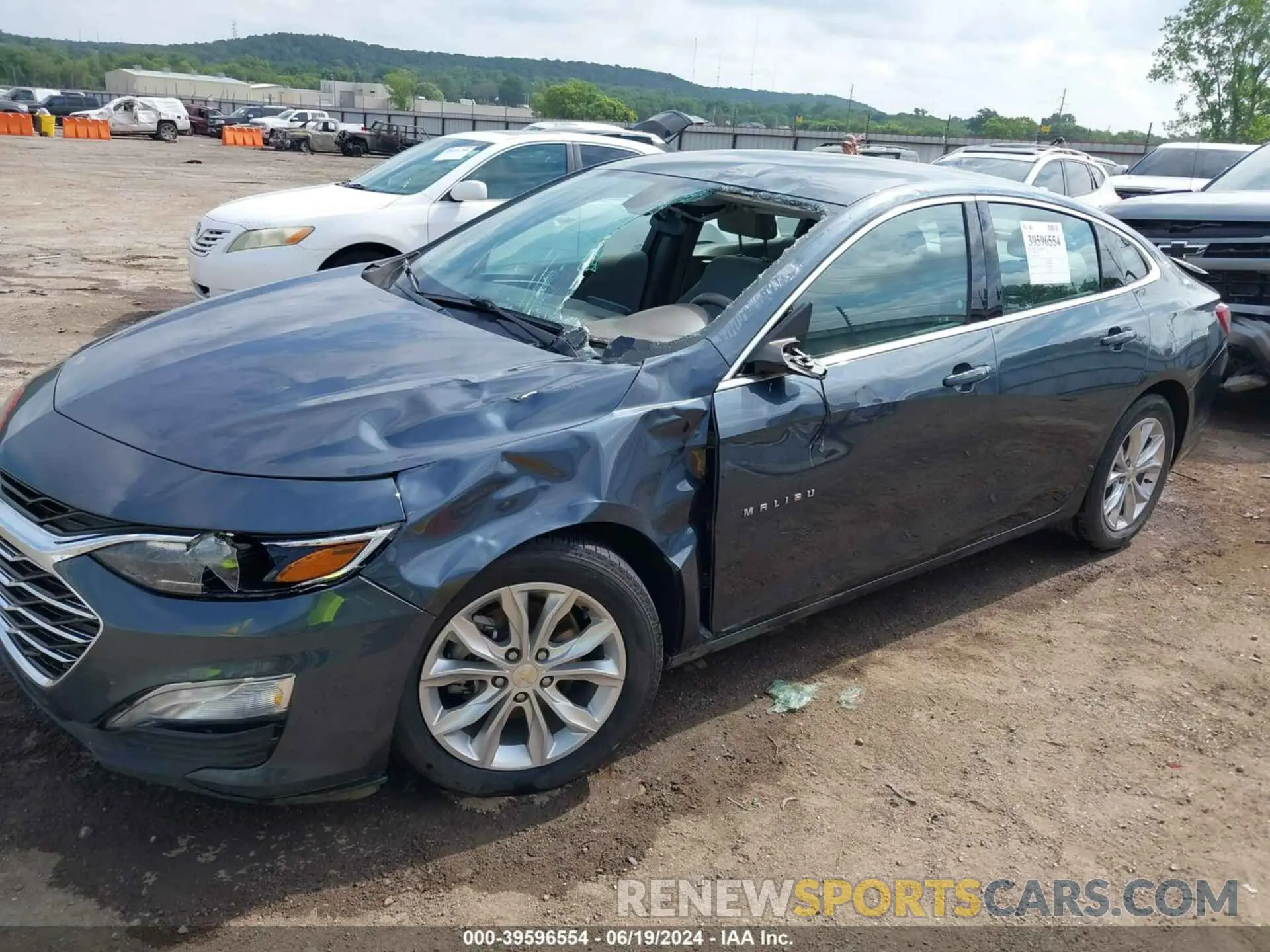 2 Photograph of a damaged car 1G1ZD5ST6LF069754 CHEVROLET MALIBU 2020