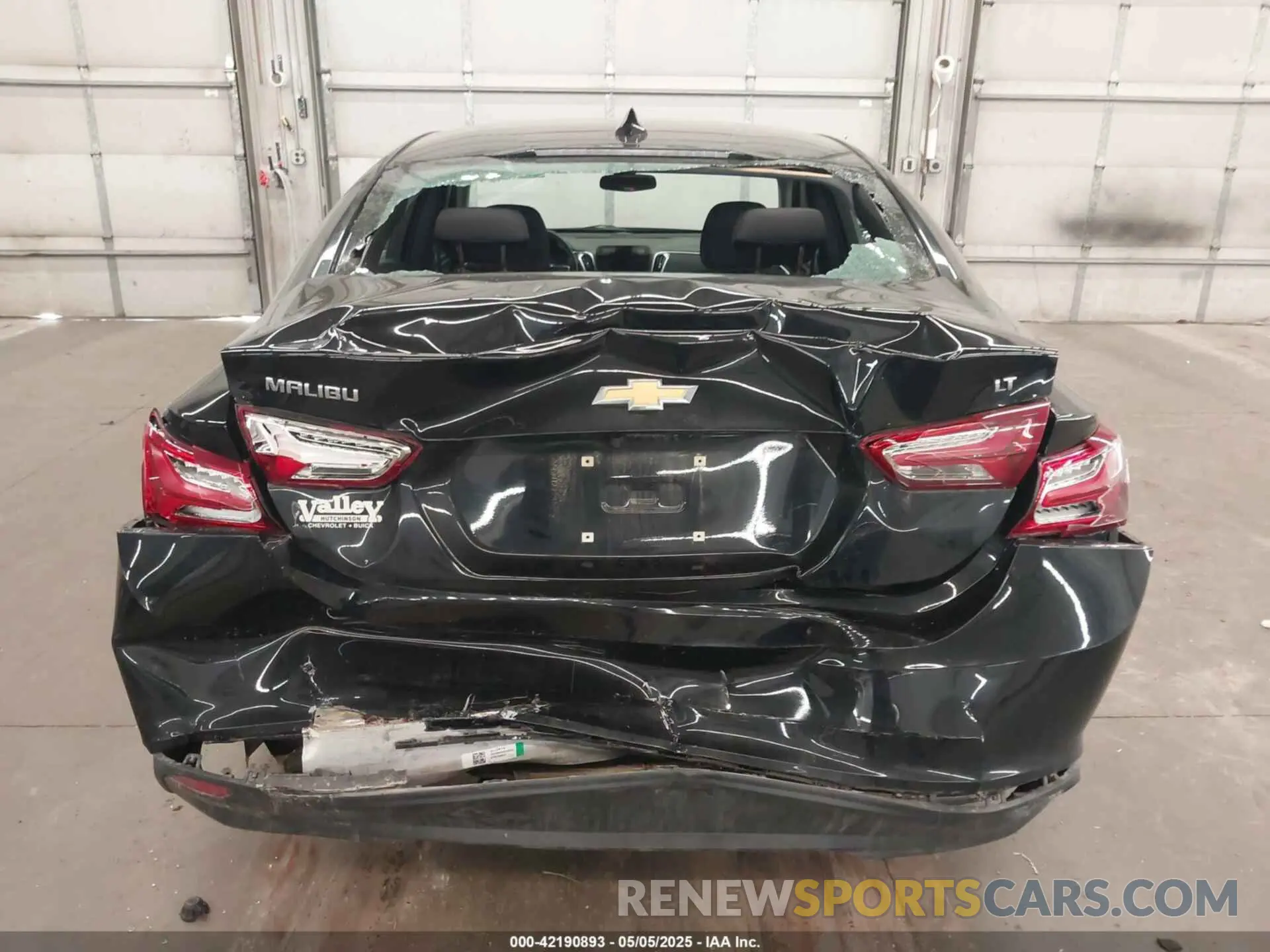 17 Photograph of a damaged car 1G1ZD5ST6LF070970 CHEVROLET MALIBU 2020