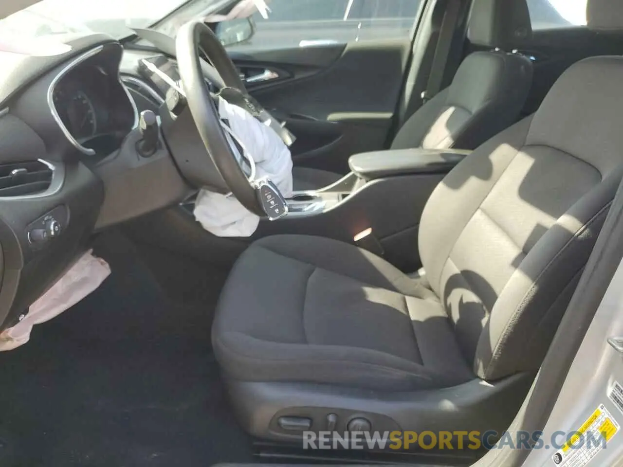 7 Photograph of a damaged car 1G1ZD5ST6LF075666 CHEVROLET MALIBU 2020