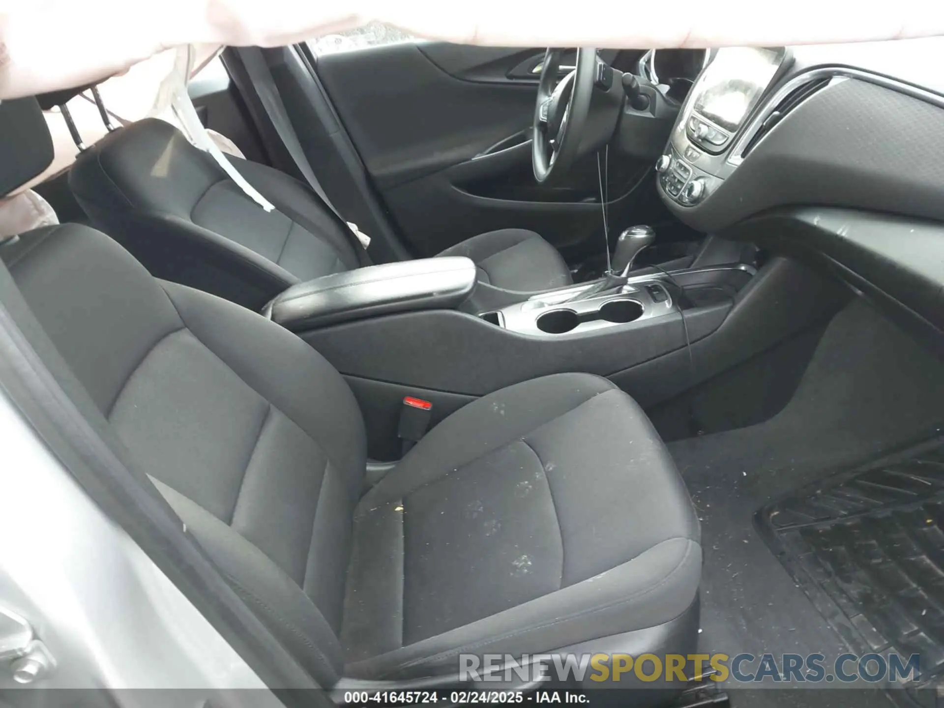 5 Photograph of a damaged car 1G1ZD5ST6LF103840 CHEVROLET MALIBU 2020
