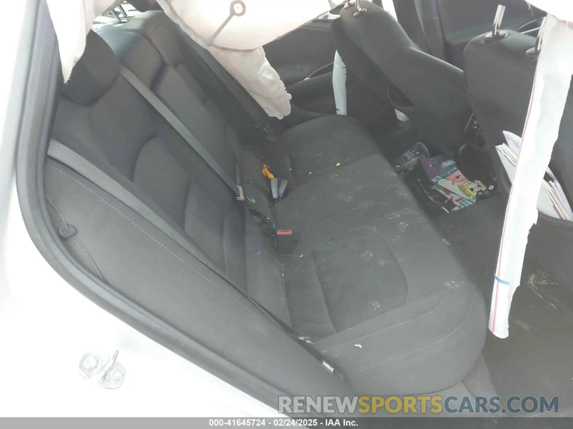 8 Photograph of a damaged car 1G1ZD5ST6LF103840 CHEVROLET MALIBU 2020
