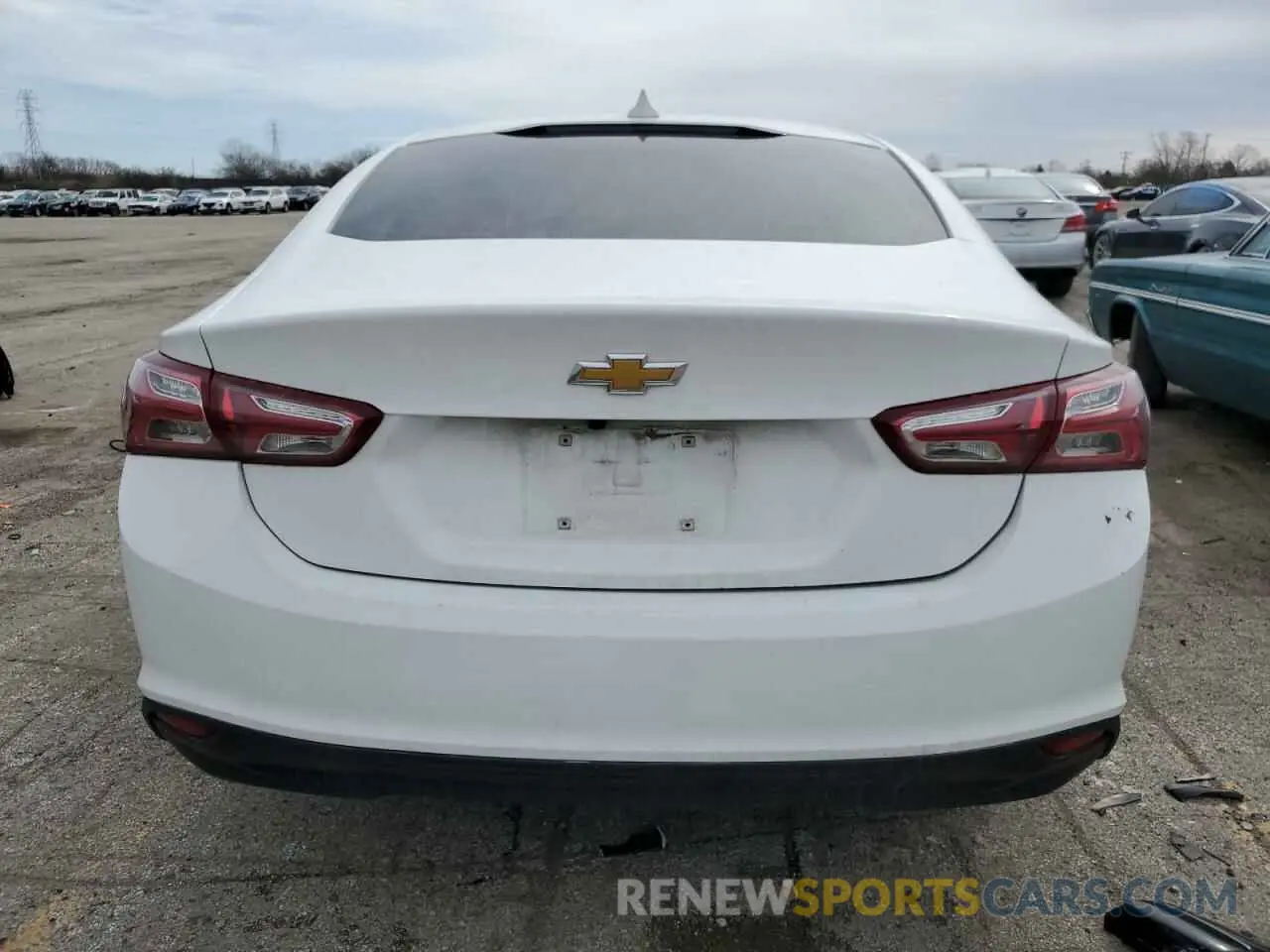6 Photograph of a damaged car 1G1ZD5ST6LF109217 CHEVROLET MALIBU 2020