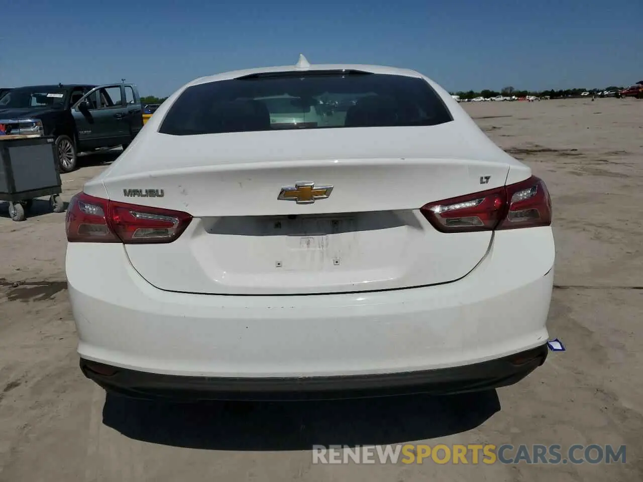 6 Photograph of a damaged car 1G1ZD5ST6LF109587 CHEVROLET MALIBU 2020