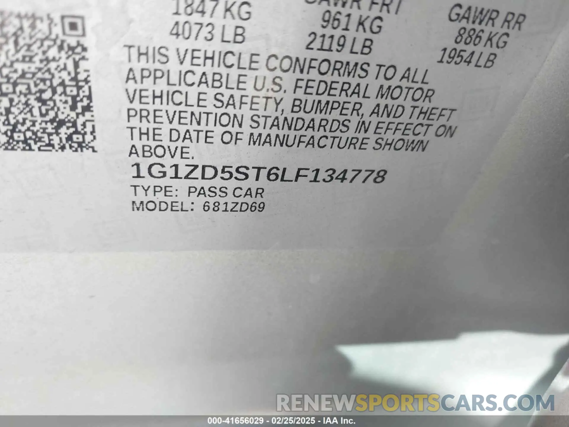 9 Photograph of a damaged car 1G1ZD5ST6LF134778 CHEVROLET MALIBU 2020
