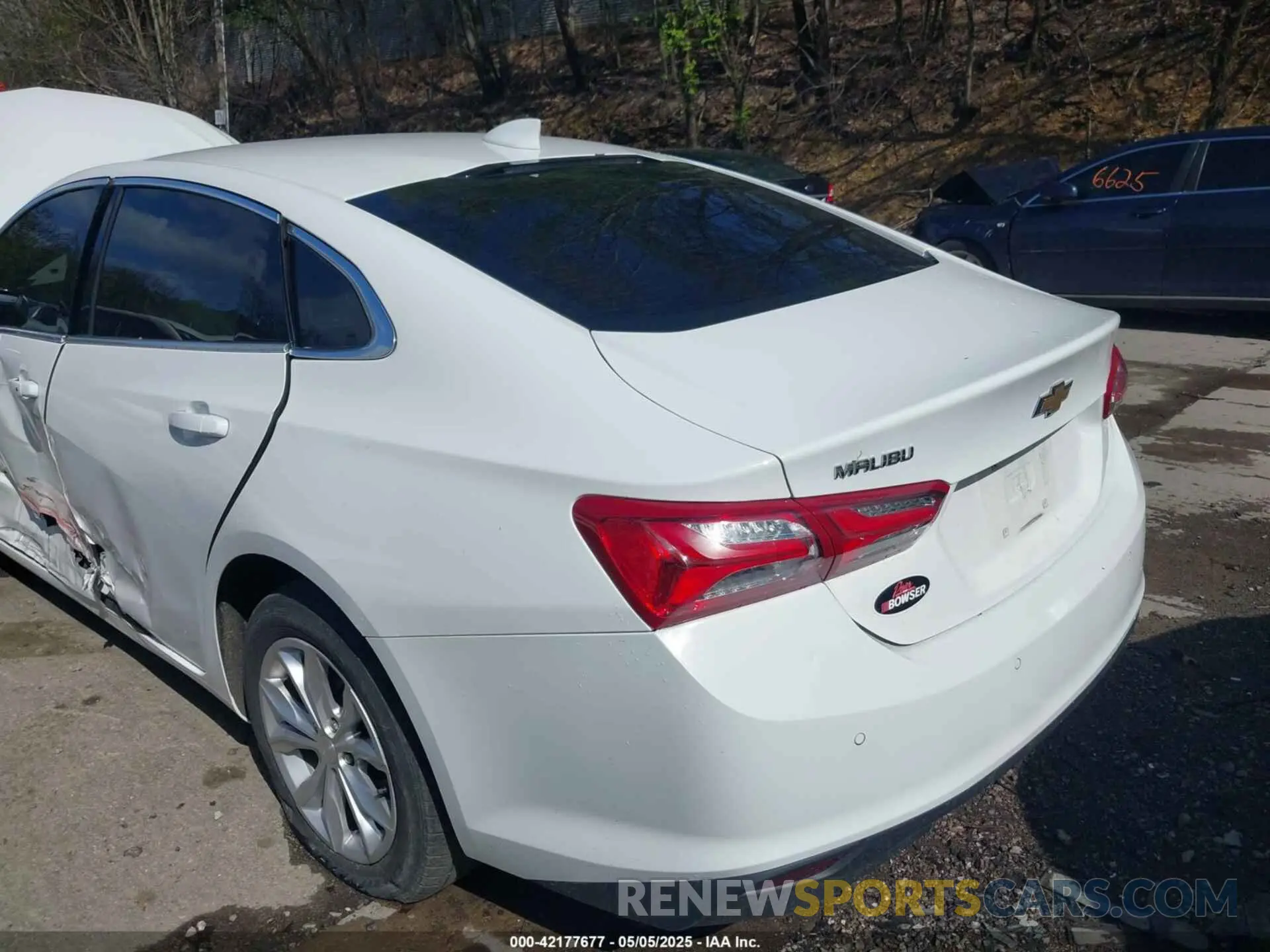12 Photograph of a damaged car 1G1ZD5ST7LF006002 CHEVROLET MALIBU 2020