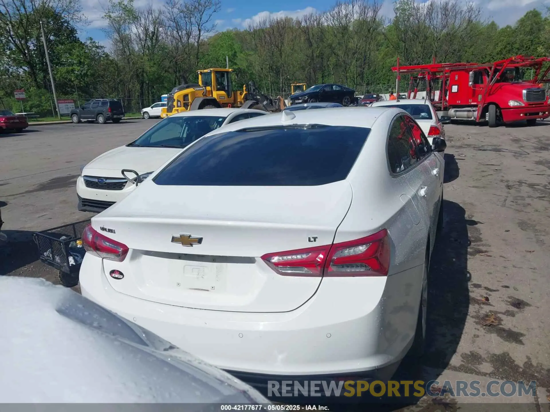 17 Photograph of a damaged car 1G1ZD5ST7LF006002 CHEVROLET MALIBU 2020