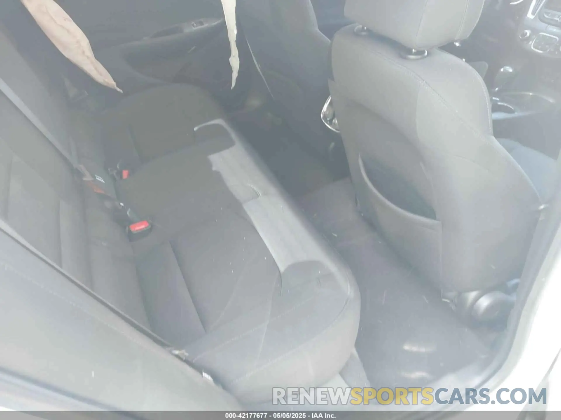 8 Photograph of a damaged car 1G1ZD5ST7LF006002 CHEVROLET MALIBU 2020