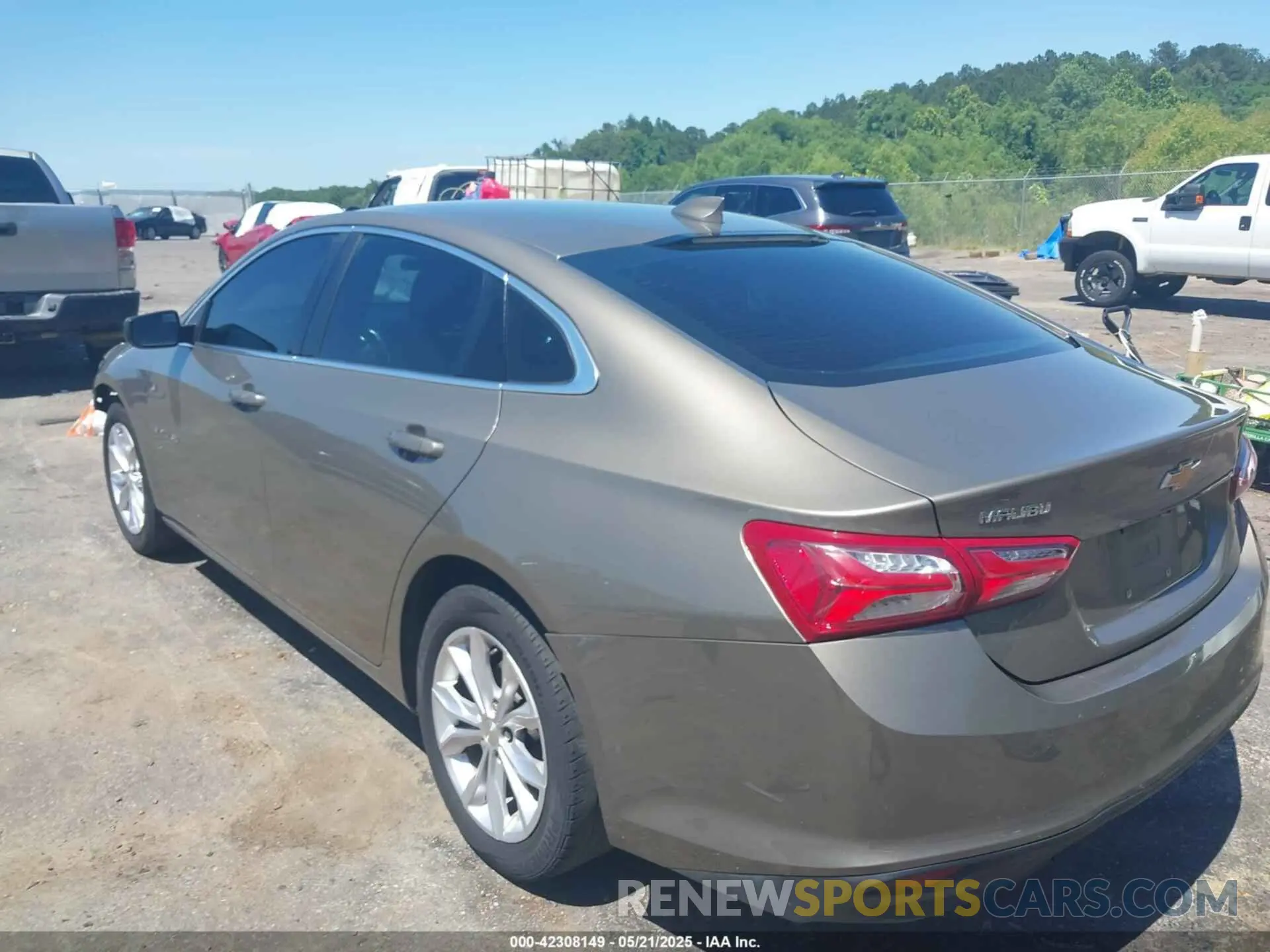3 Photograph of a damaged car 1G1ZD5ST7LF010292 CHEVROLET MALIBU 2020