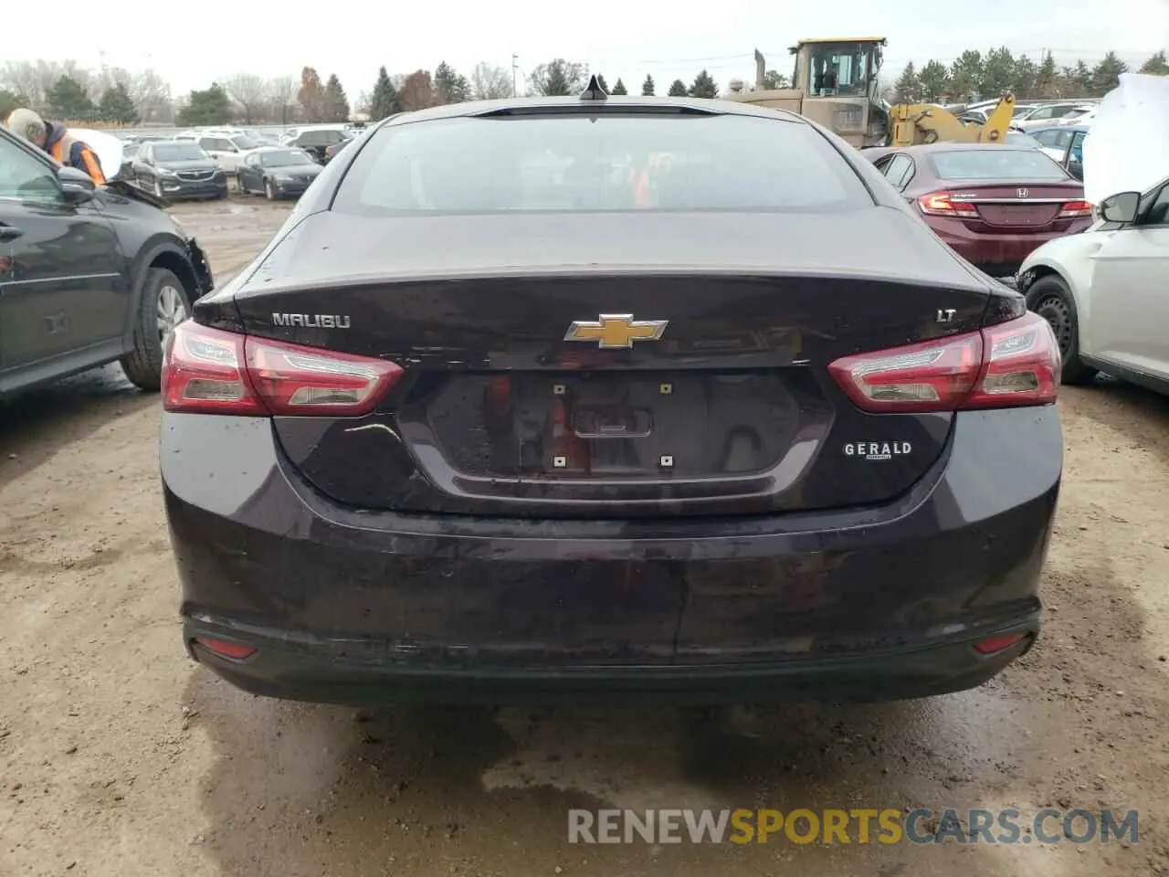 6 Photograph of a damaged car 1G1ZD5ST7LF018974 CHEVROLET MALIBU 2020