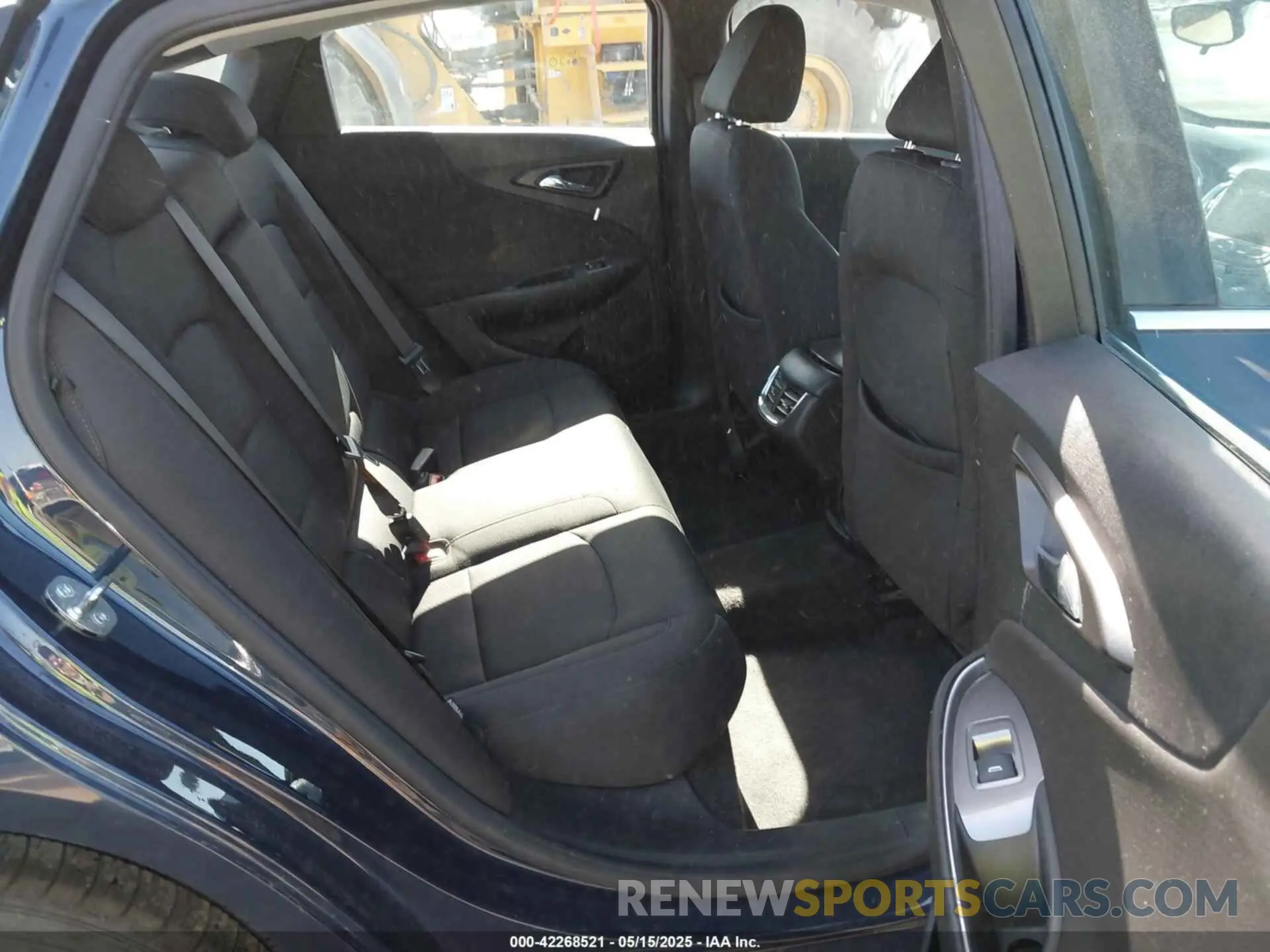 8 Photograph of a damaged car 1G1ZD5ST7LF025178 CHEVROLET MALIBU 2020
