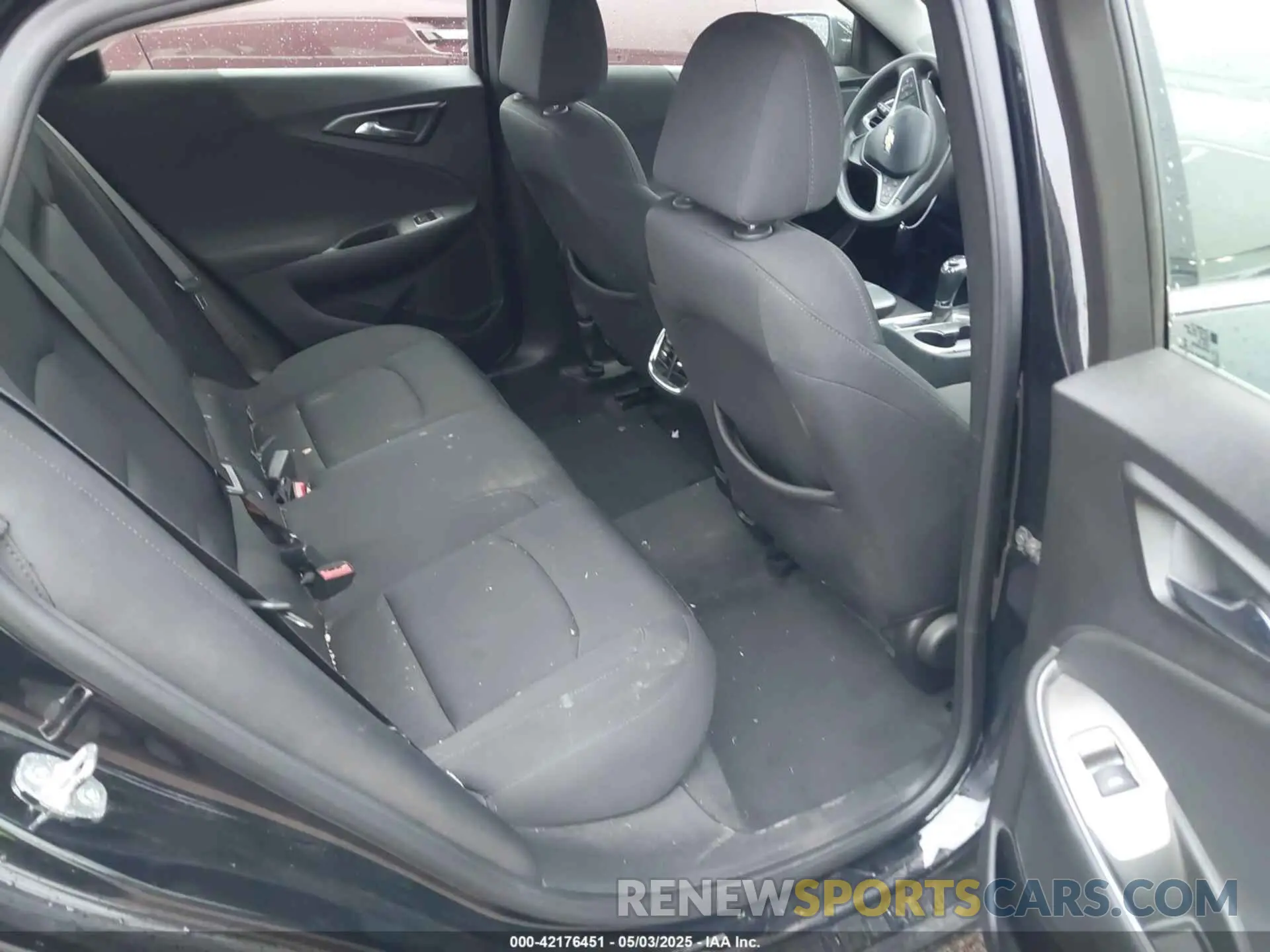 8 Photograph of a damaged car 1G1ZD5ST7LF025469 CHEVROLET MALIBU 2020