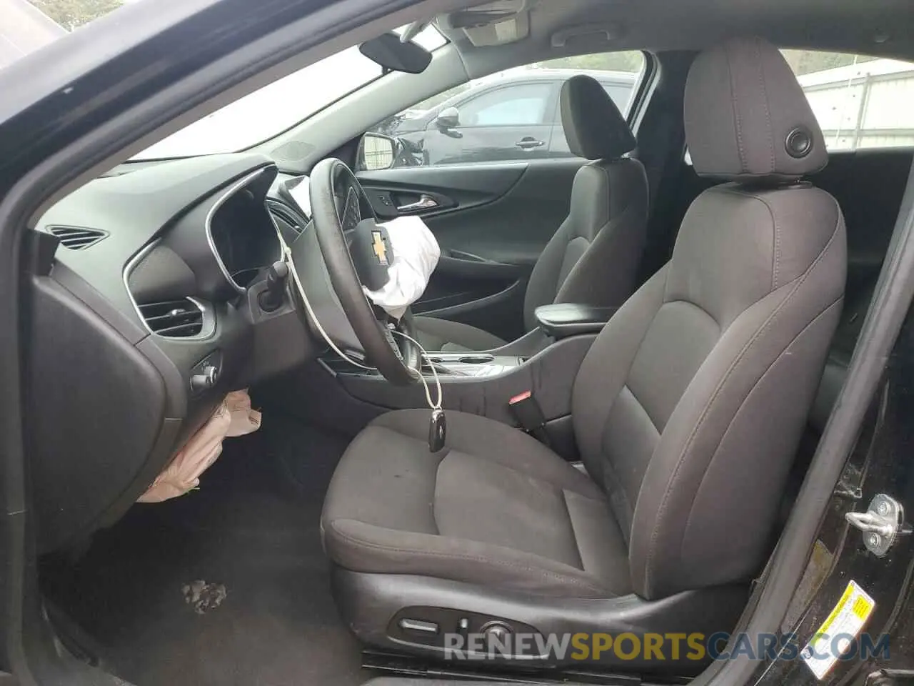 7 Photograph of a damaged car 1G1ZD5ST7LF026234 CHEVROLET MALIBU 2020