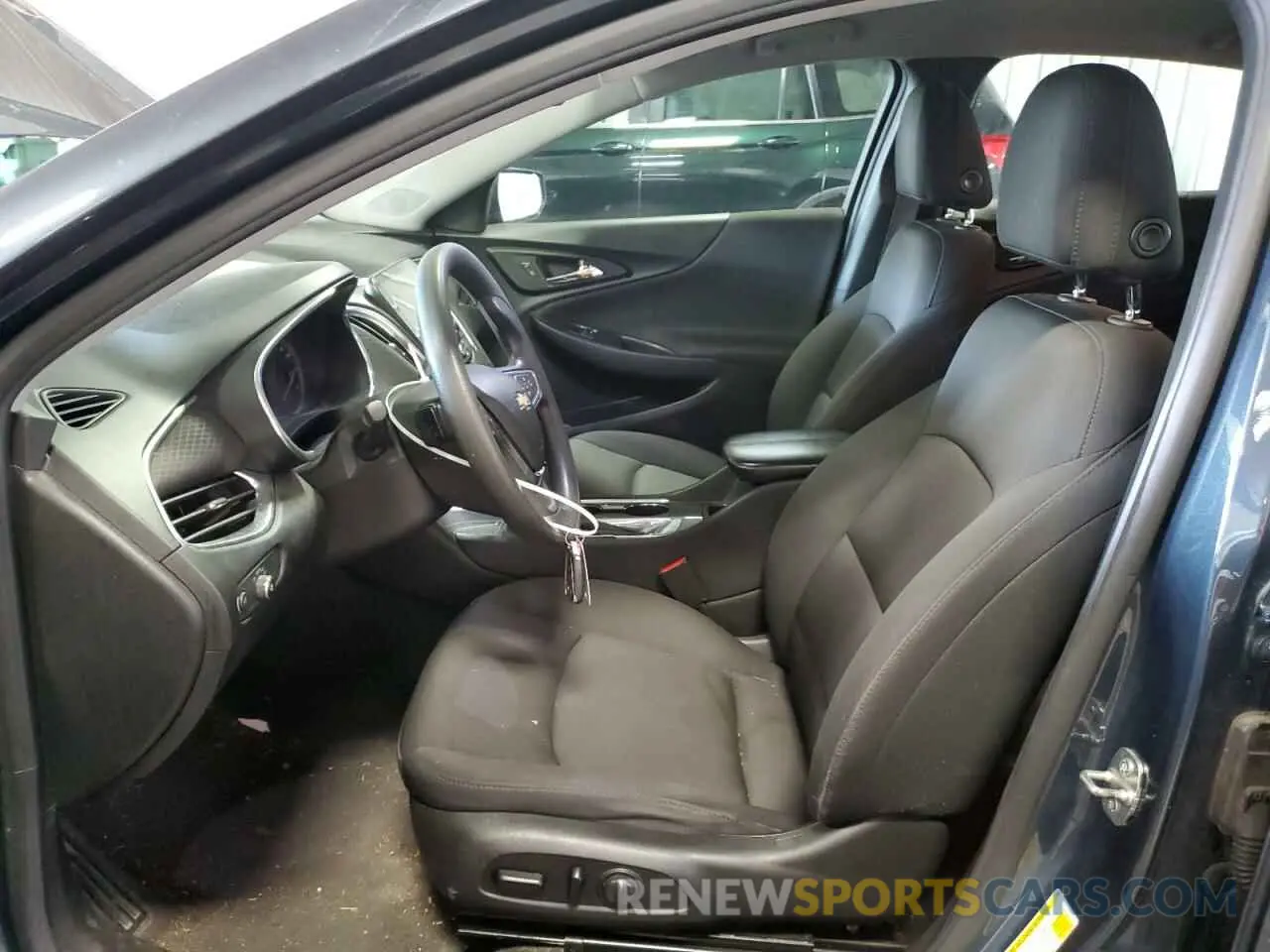 7 Photograph of a damaged car 1G1ZD5ST7LF036164 CHEVROLET MALIBU 2020