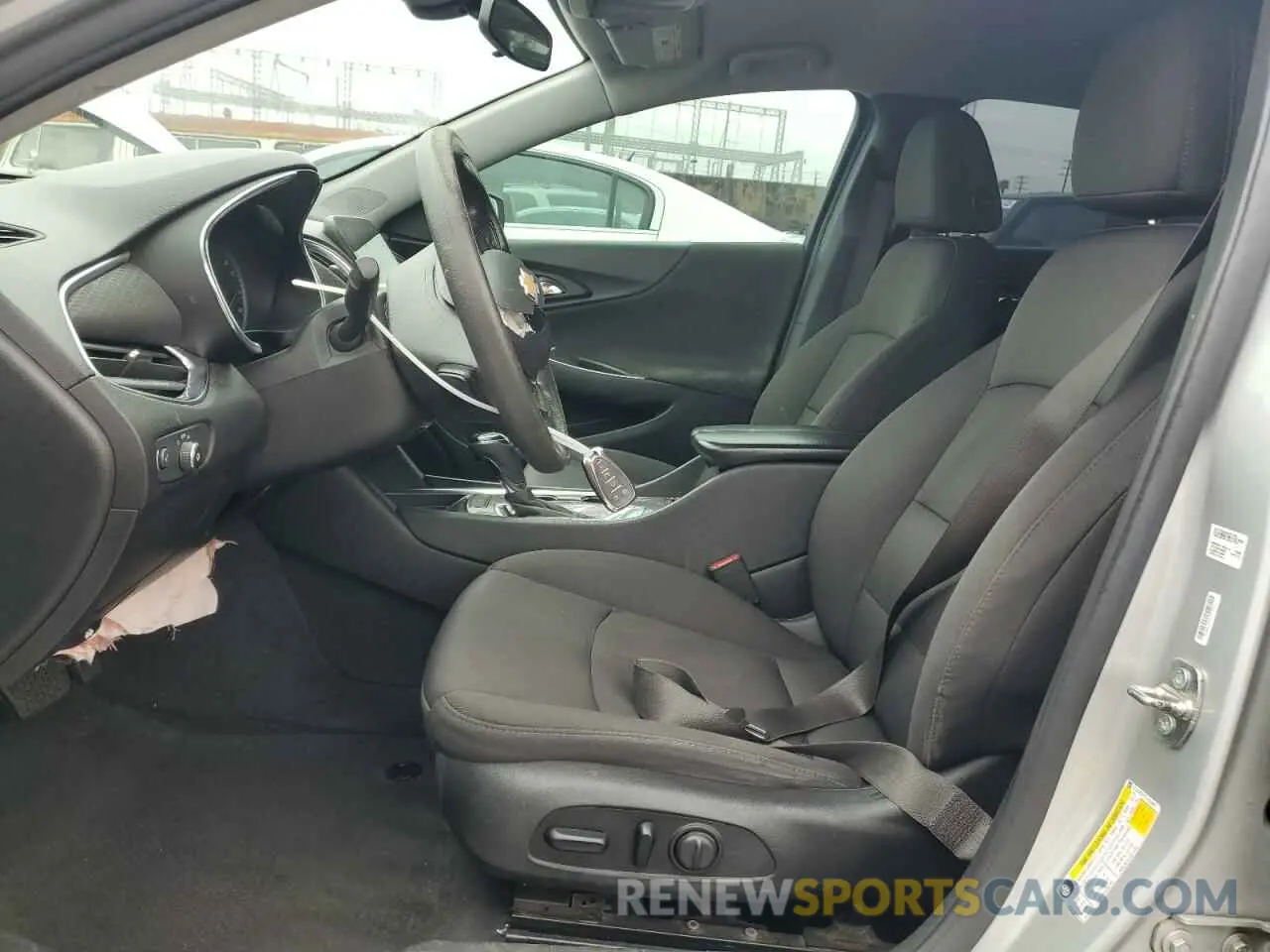7 Photograph of a damaged car 1G1ZD5ST7LF038867 CHEVROLET MALIBU 2020