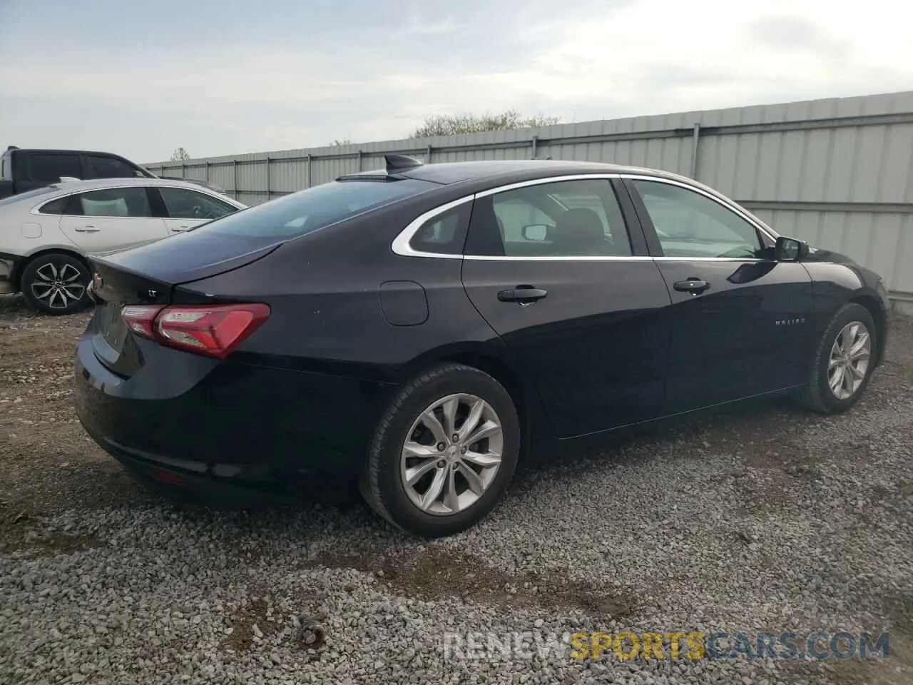 3 Photograph of a damaged car 1G1ZD5ST7LF052817 CHEVROLET MALIBU 2020