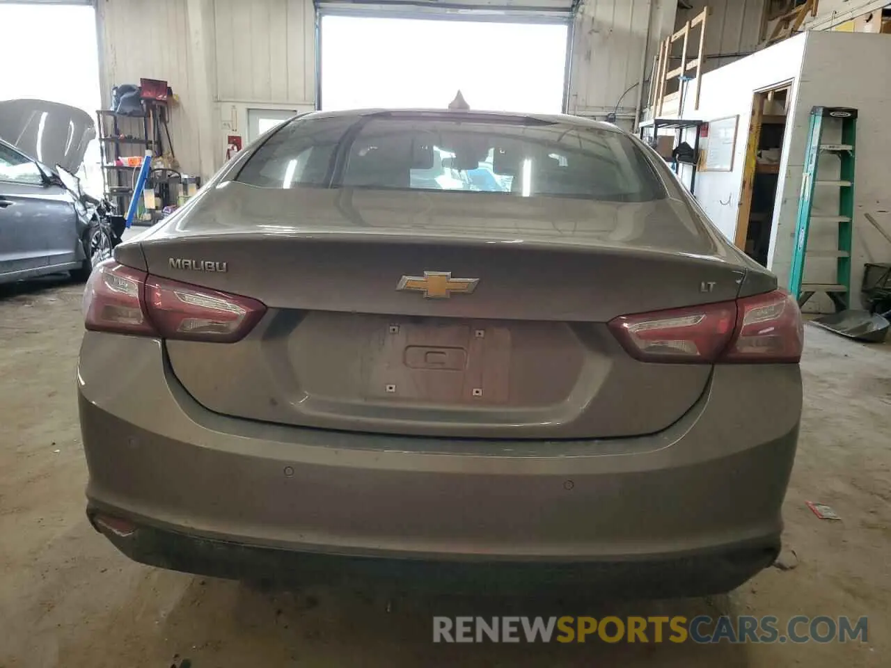 6 Photograph of a damaged car 1G1ZD5ST7LF062585 CHEVROLET MALIBU 2020