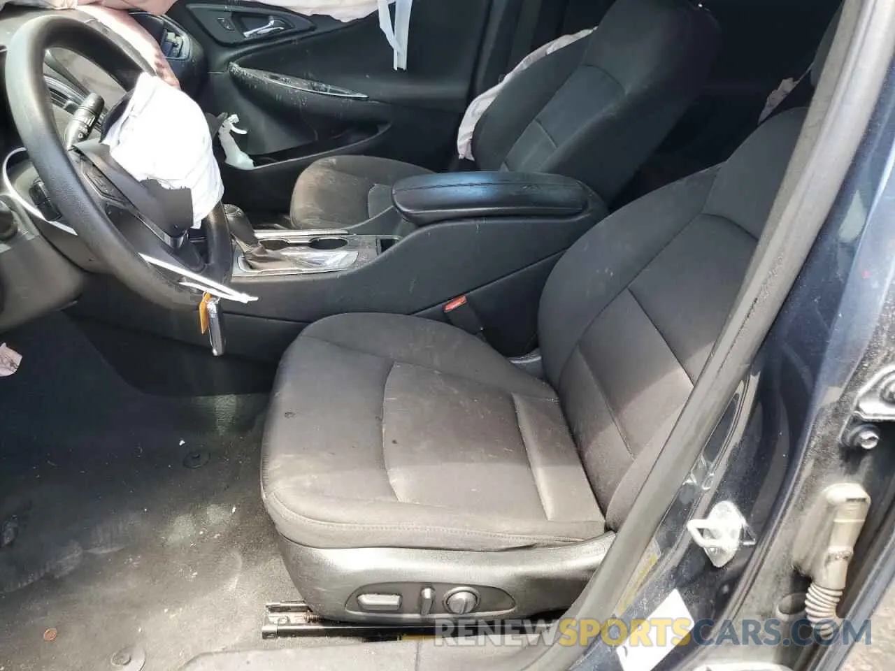7 Photograph of a damaged car 1G1ZD5ST7LF066684 CHEVROLET MALIBU 2020