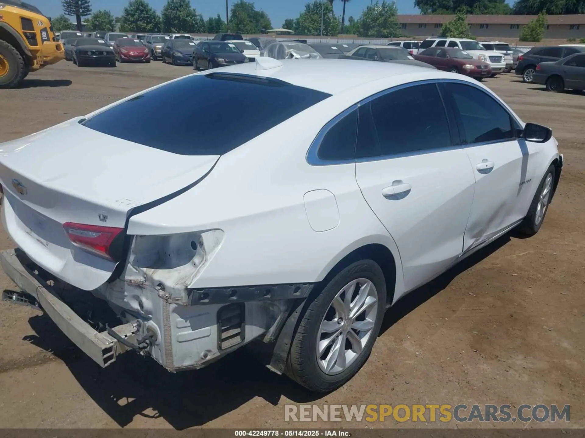 4 Photograph of a damaged car 1G1ZD5ST7LF081198 CHEVROLET MALIBU 2020