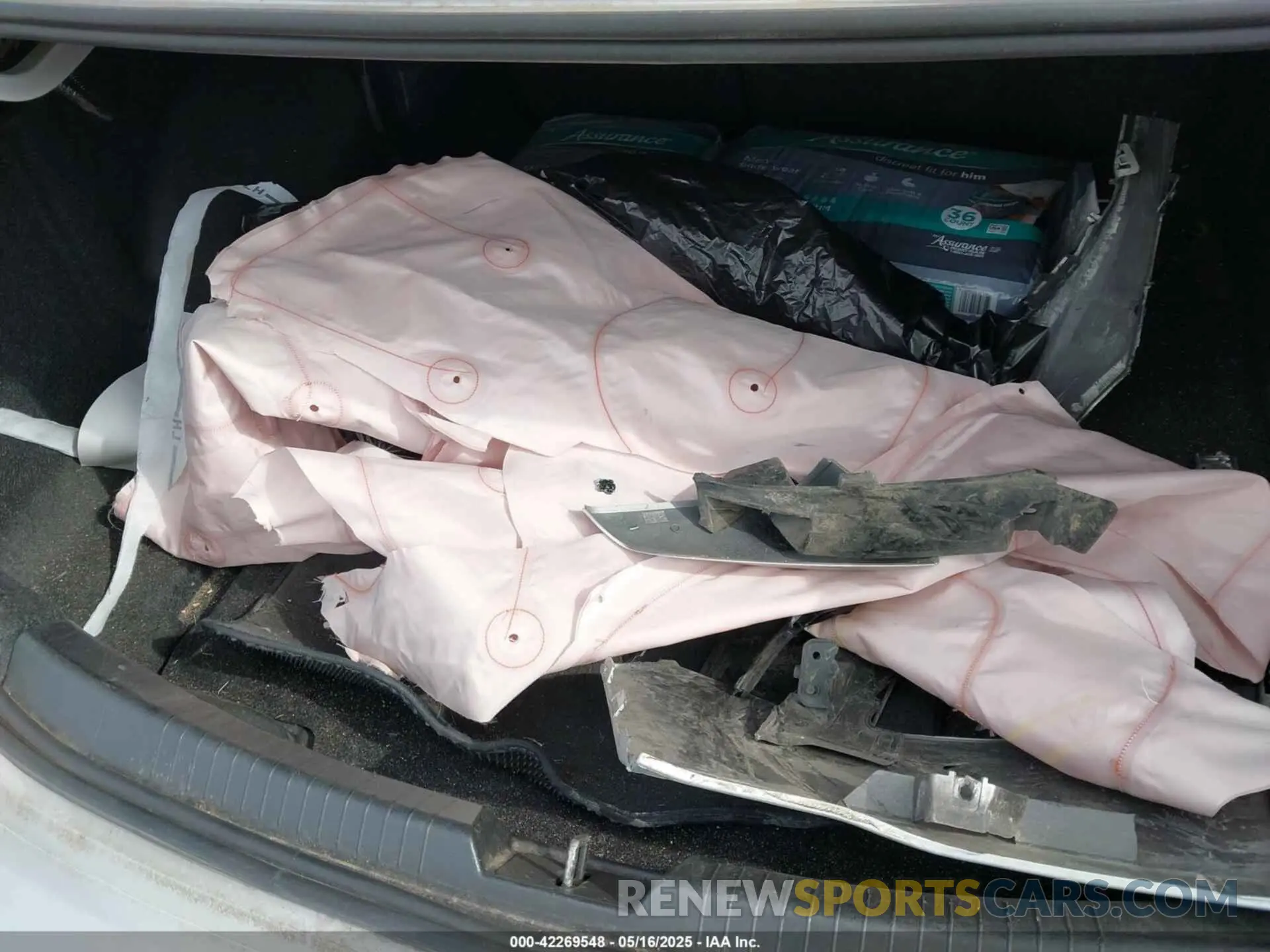 12 Photograph of a damaged car 1G1ZD5ST7LF089009 CHEVROLET MALIBU 2020