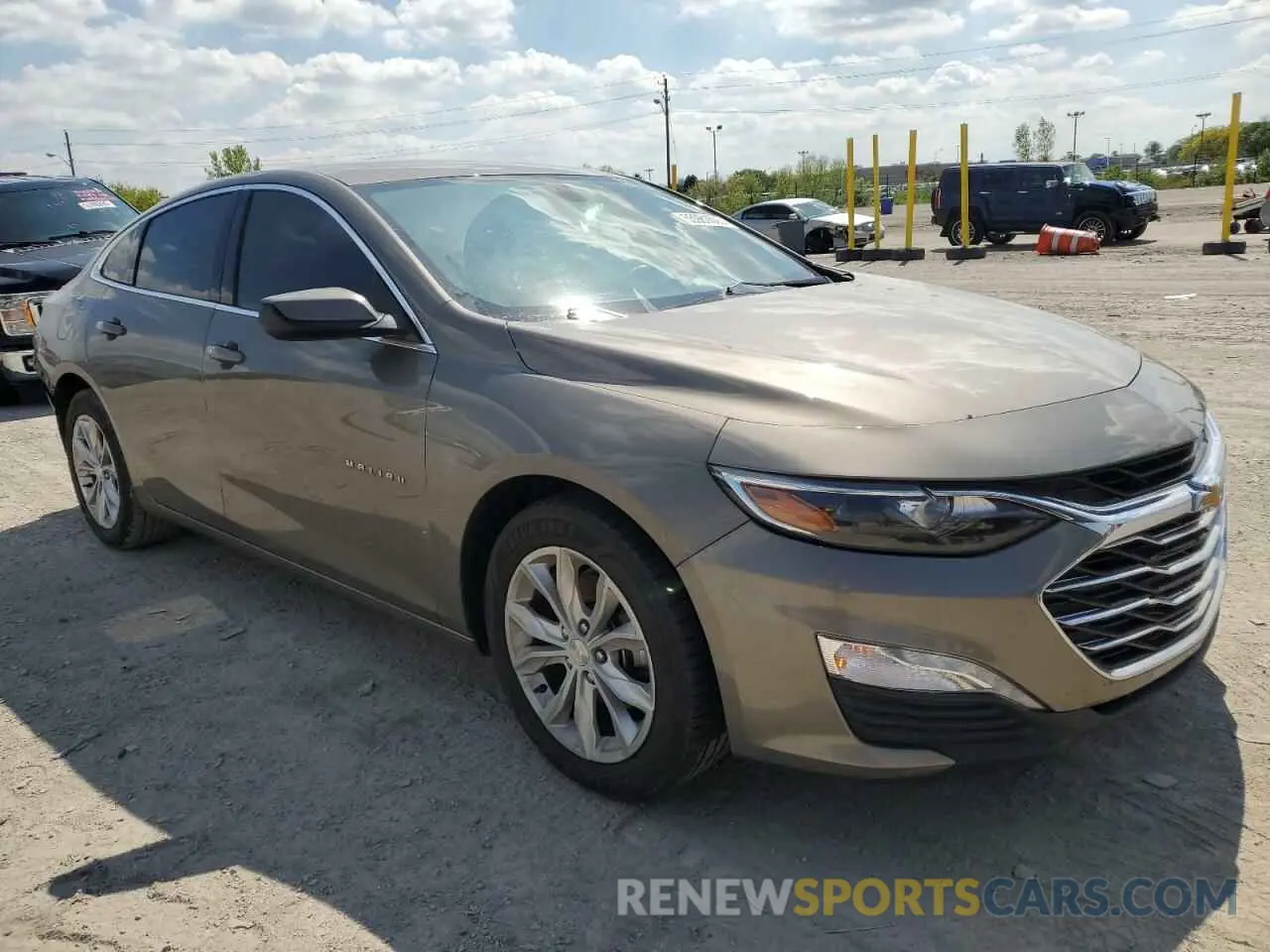 4 Photograph of a damaged car 1G1ZD5ST7LF091794 CHEVROLET MALIBU 2020