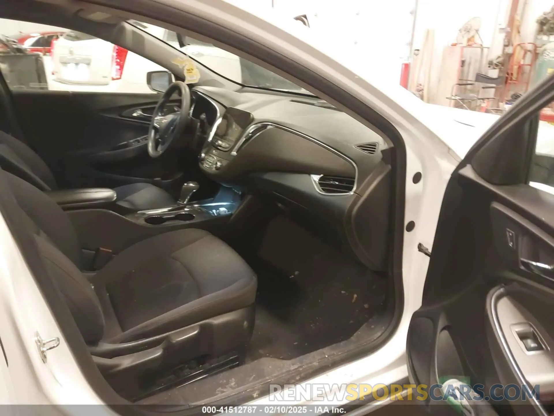 5 Photograph of a damaged car 1G1ZD5ST7LF094579 CHEVROLET MALIBU 2020