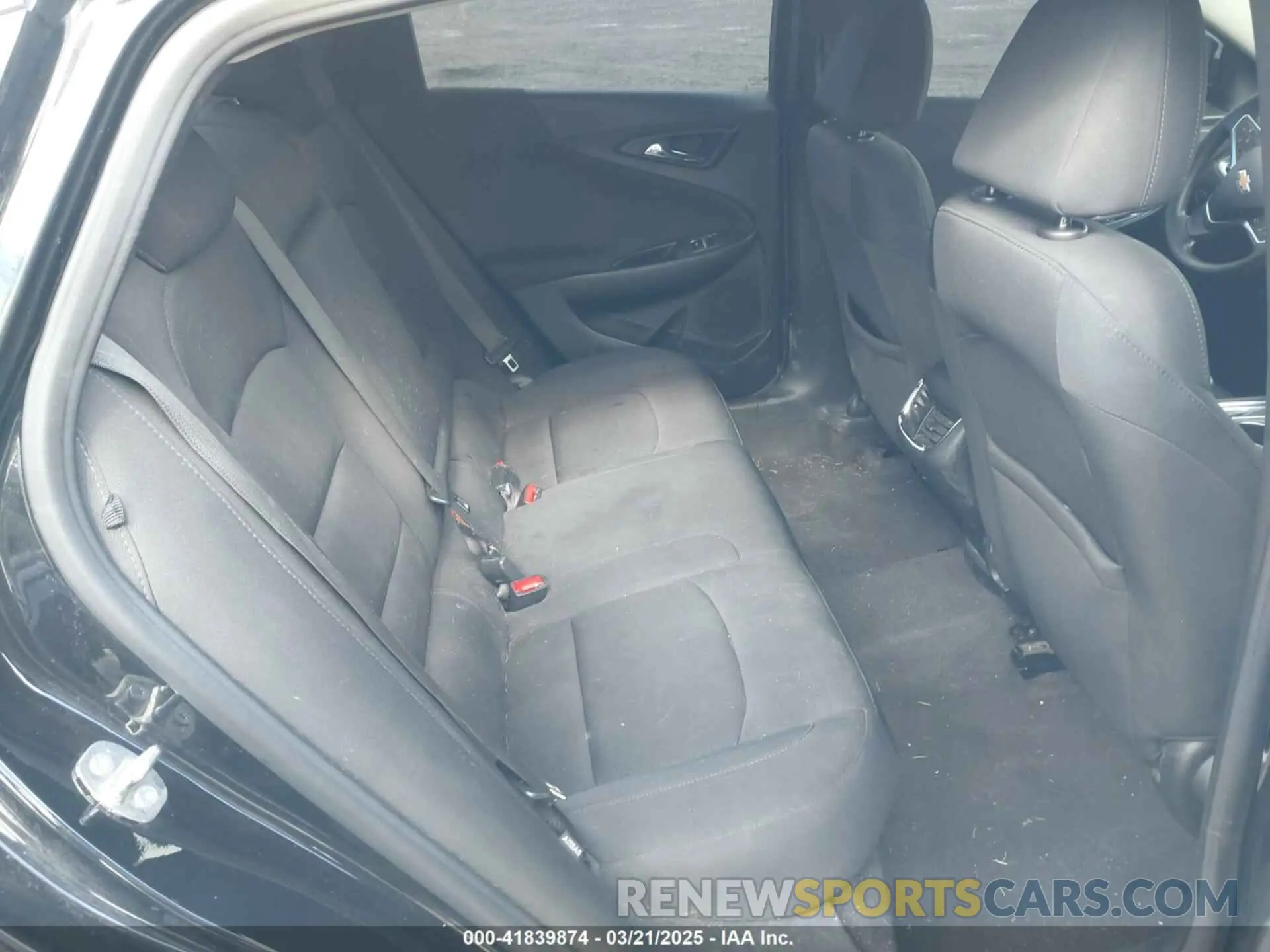 8 Photograph of a damaged car 1G1ZD5ST7LF095988 CHEVROLET MALIBU 2020