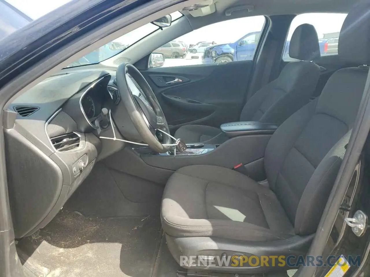 7 Photograph of a damaged car 1G1ZD5ST7LF099782 CHEVROLET MALIBU 2020