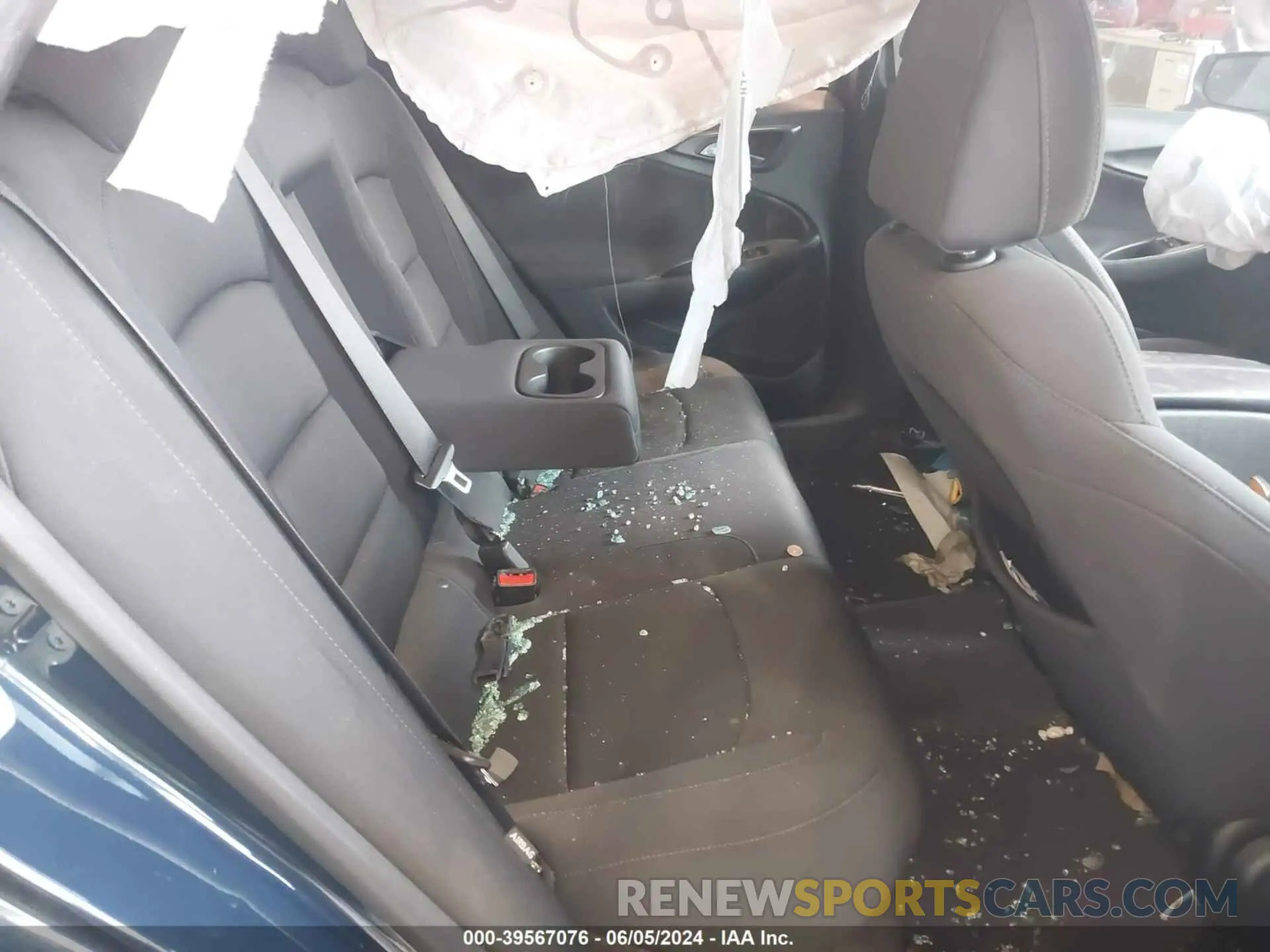 8 Photograph of a damaged car 1G1ZD5ST7LF104107 CHEVROLET MALIBU 2020