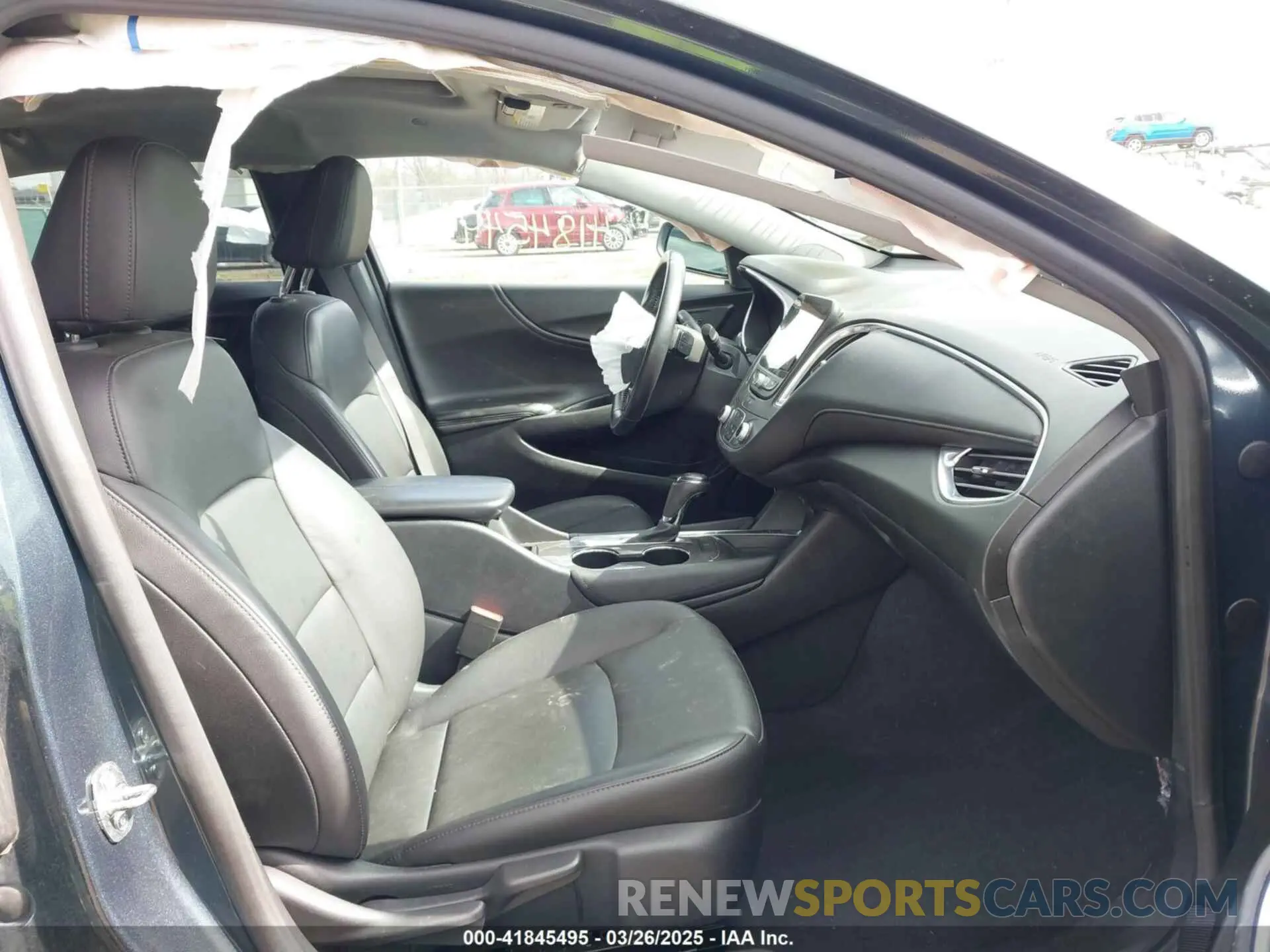 5 Photograph of a damaged car 1G1ZD5ST7LF112868 CHEVROLET MALIBU 2020