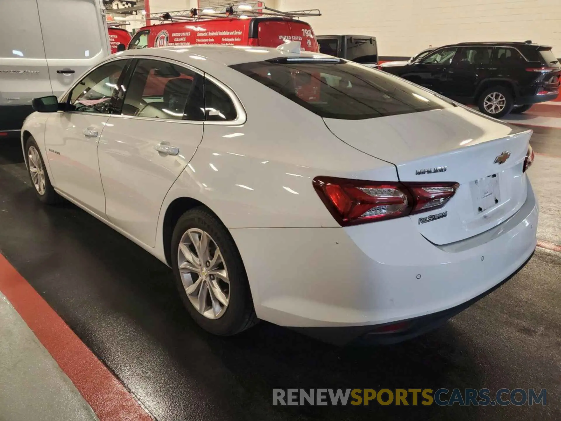 17 Photograph of a damaged car 1G1ZD5ST7LF117388 CHEVROLET MALIBU 2020