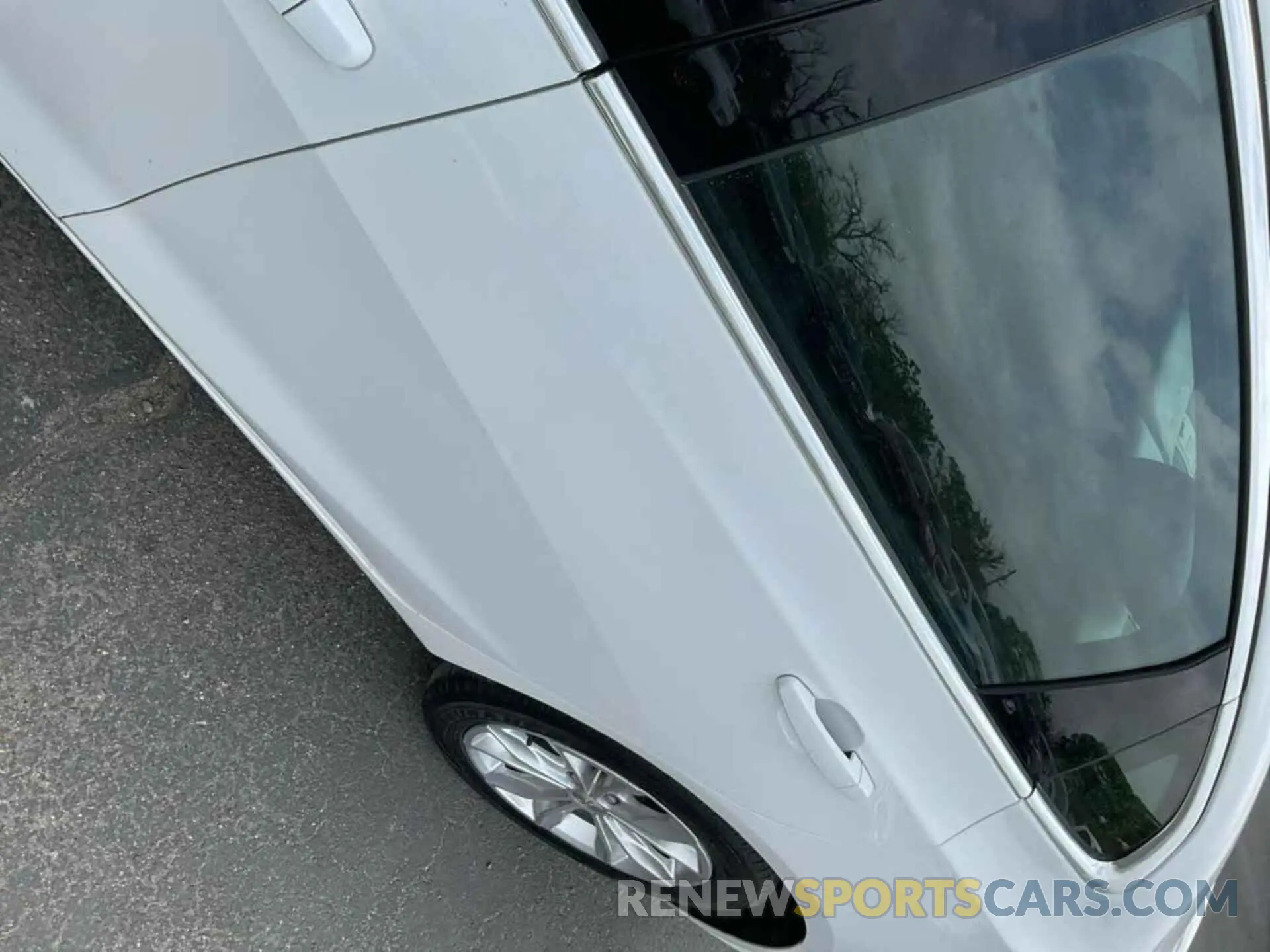 11 Photograph of a damaged car 1G1ZD5ST7LF145059 CHEVROLET MALIBU 2020