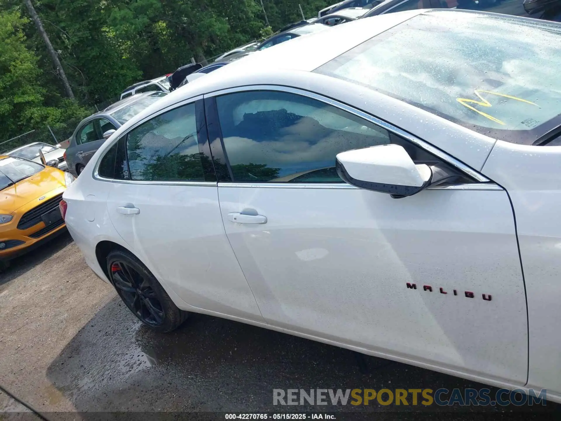 13 Photograph of a damaged car 1G1ZD5ST7LF154909 CHEVROLET MALIBU 2020