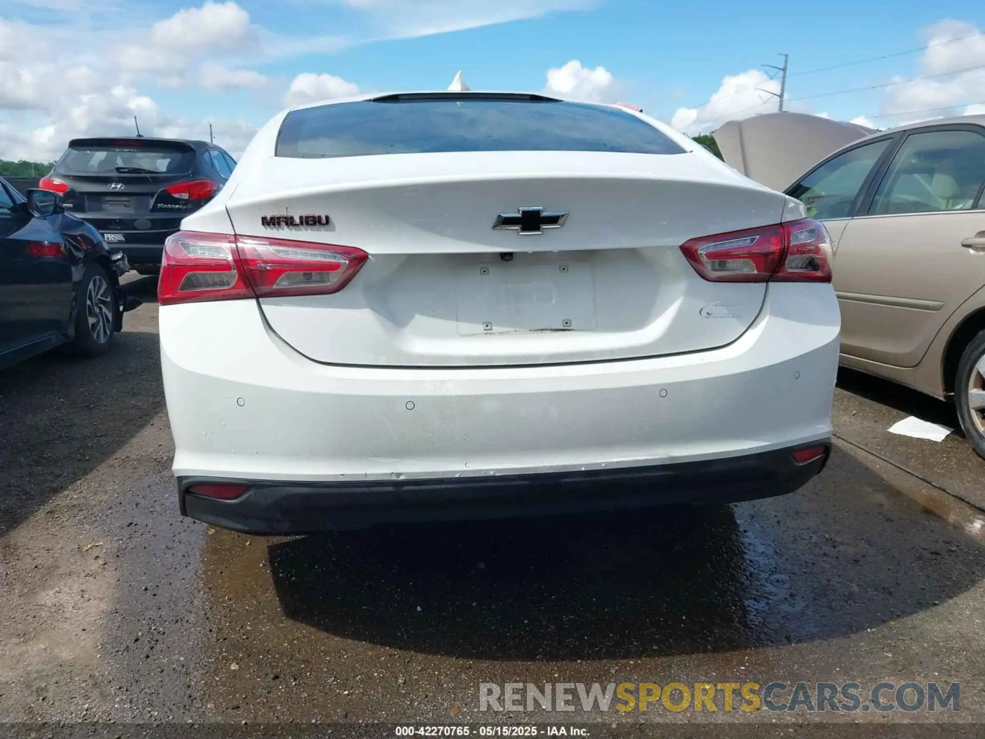 16 Photograph of a damaged car 1G1ZD5ST7LF154909 CHEVROLET MALIBU 2020
