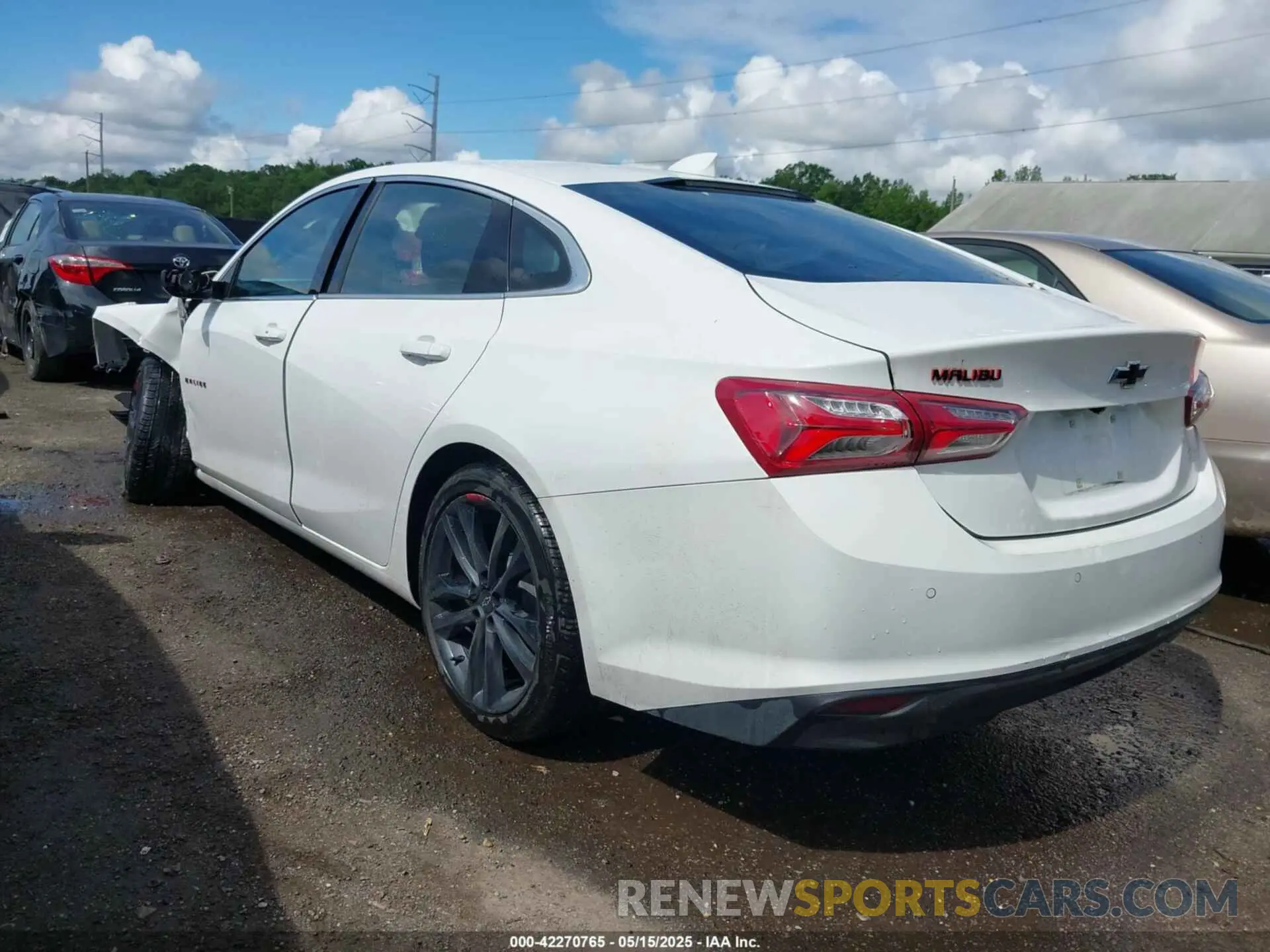 3 Photograph of a damaged car 1G1ZD5ST7LF154909 CHEVROLET MALIBU 2020